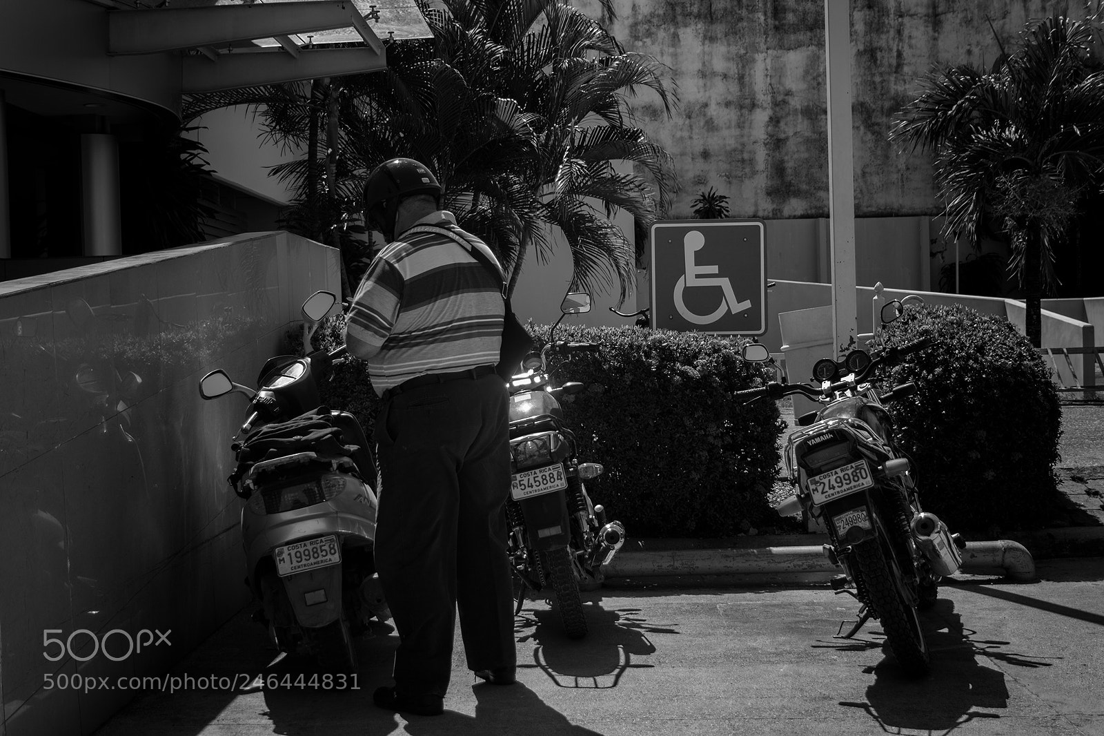 Canon EOS M3 sample photo. Invaliedenparkplatz? photography