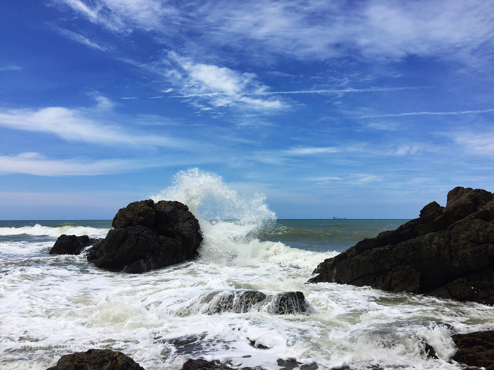 Apple iPhone 6 sample photo. Waves in koh lanta photography