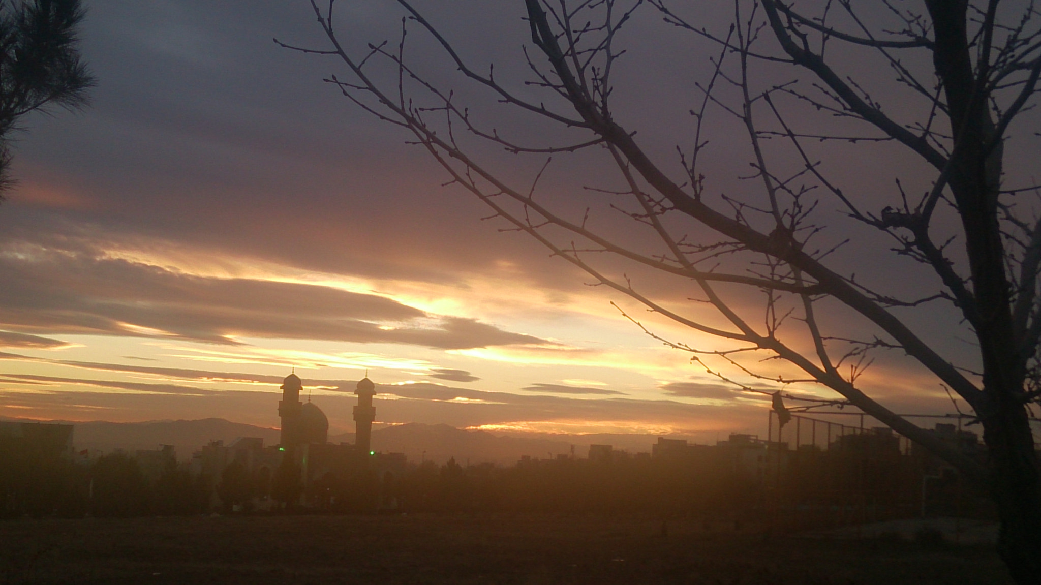 Sony Xperia Z sample photo. Fiery sky photography