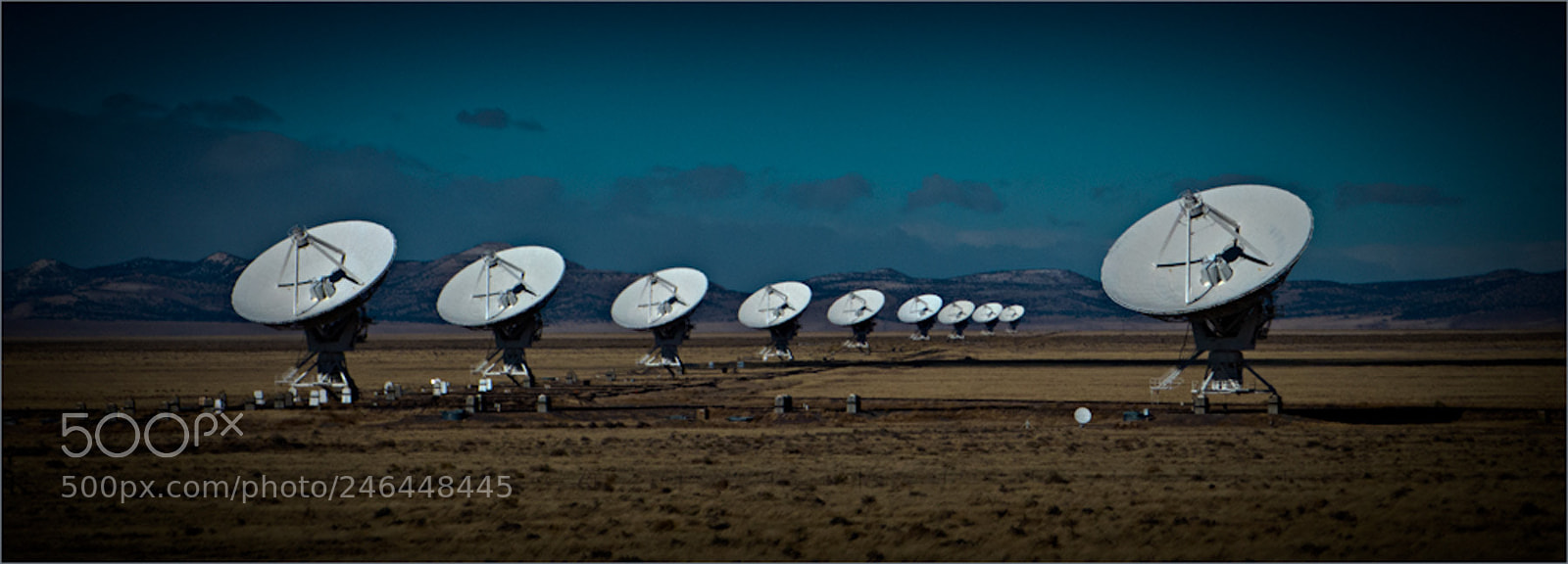 Panasonic Lumix DMC-FZ200 sample photo. Very large array photography