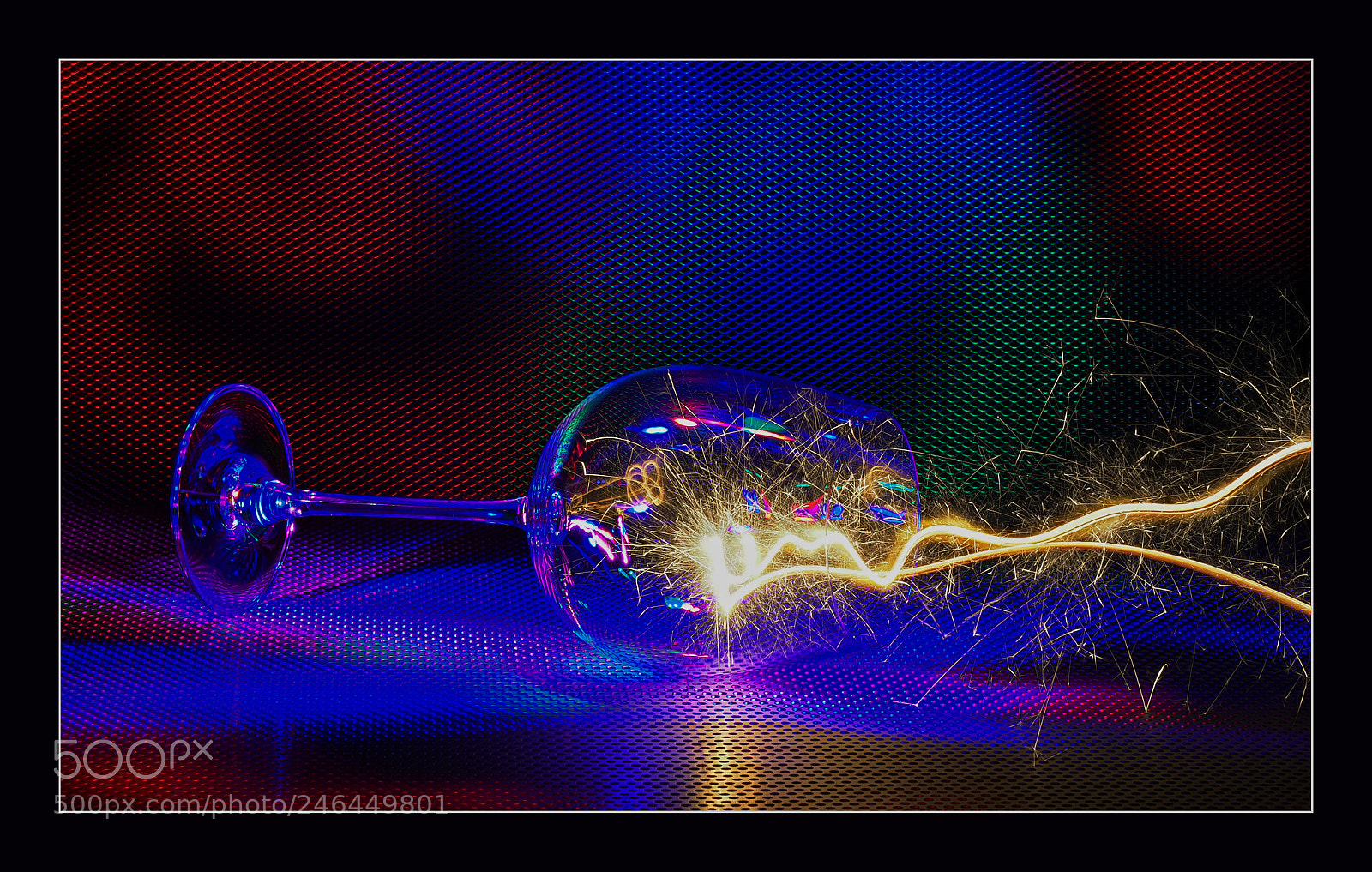 Olympus OM-D E-M10 II sample photo. A glas of lightsparks photography