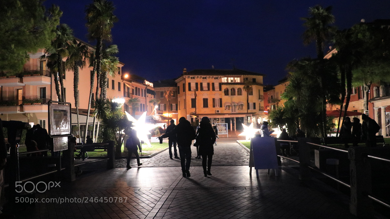 Canon EOS 750D (EOS Rebel T6i / EOS Kiss X8i) sample photo. Sirmione photography