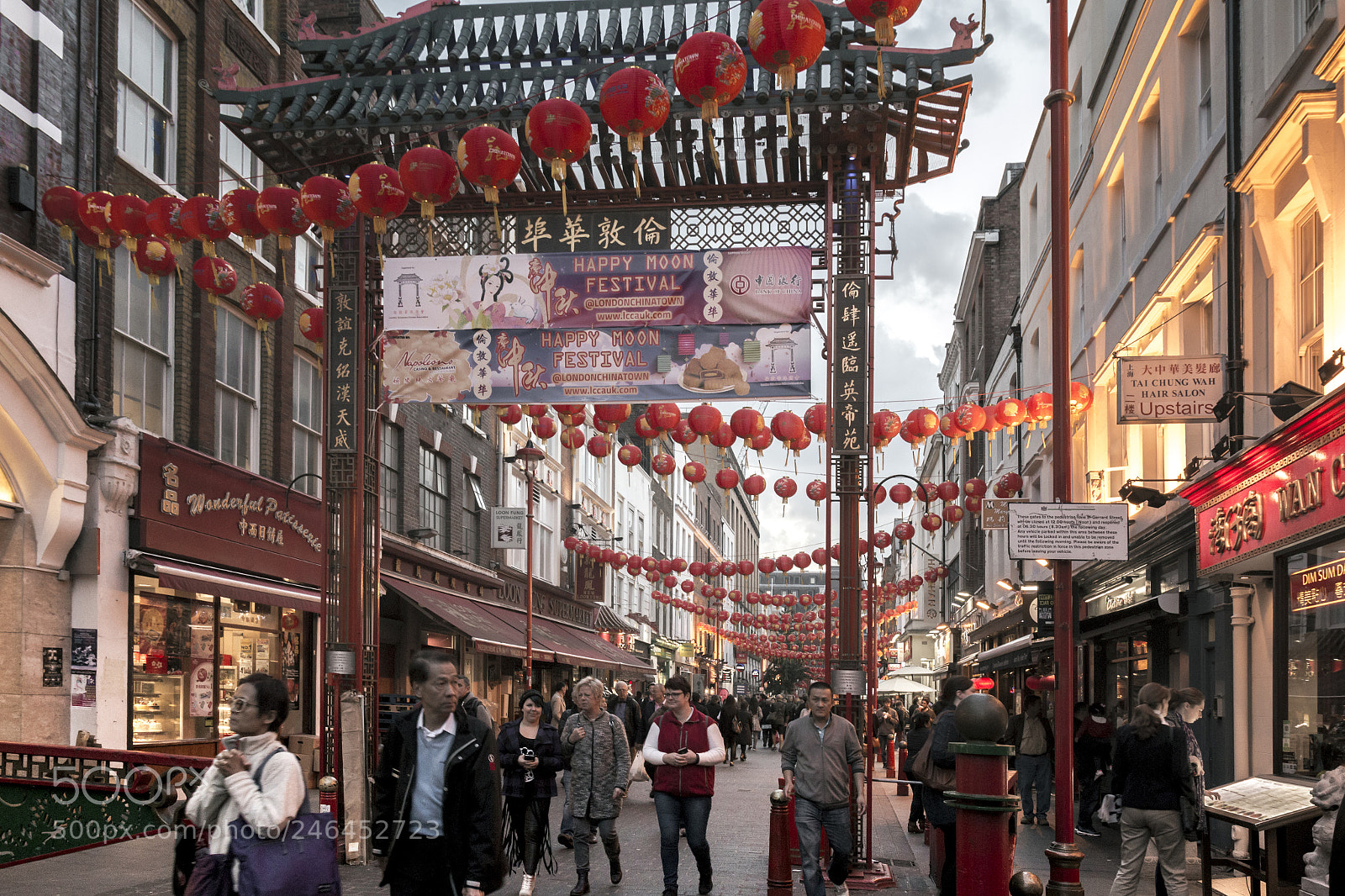 Canon EOS 70D sample photo. Chinatown,  london. photography