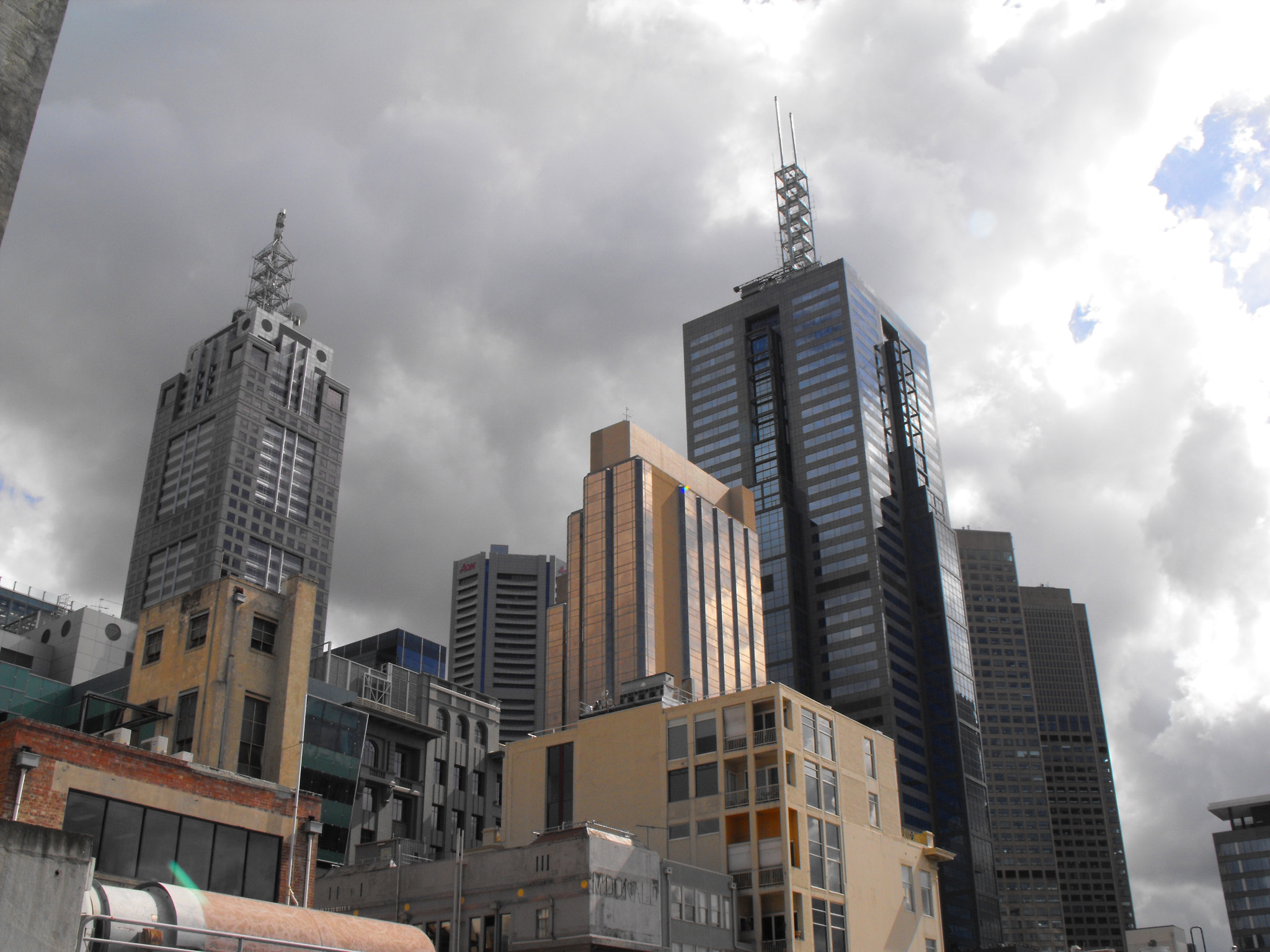 Fujifilm FinePix S1000fd sample photo. Melbourne skyline photography
