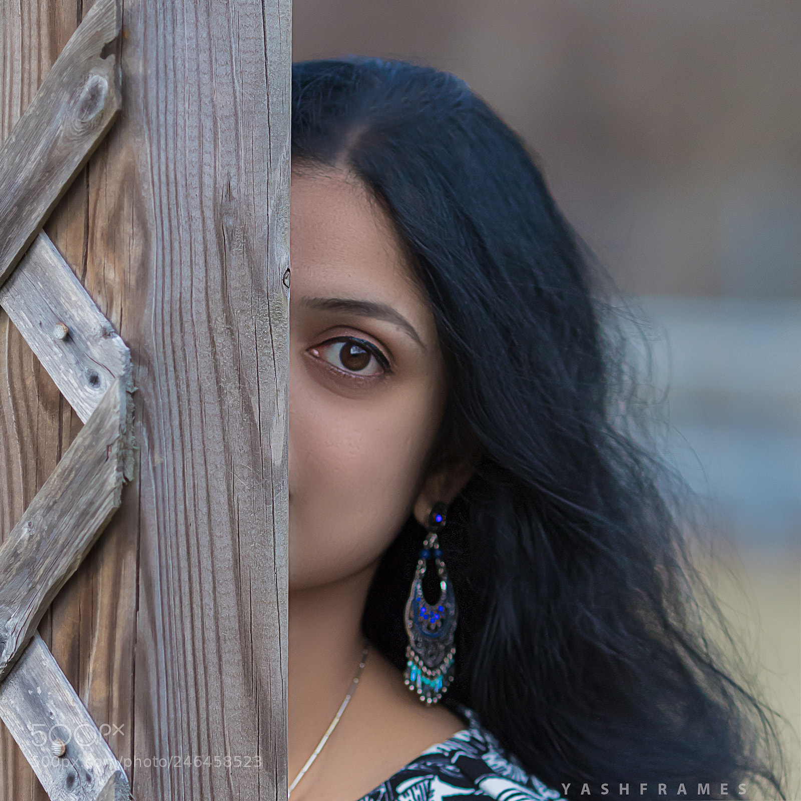 Canon EOS 6D Mark II sample photo. #peekaboo #inlove photography