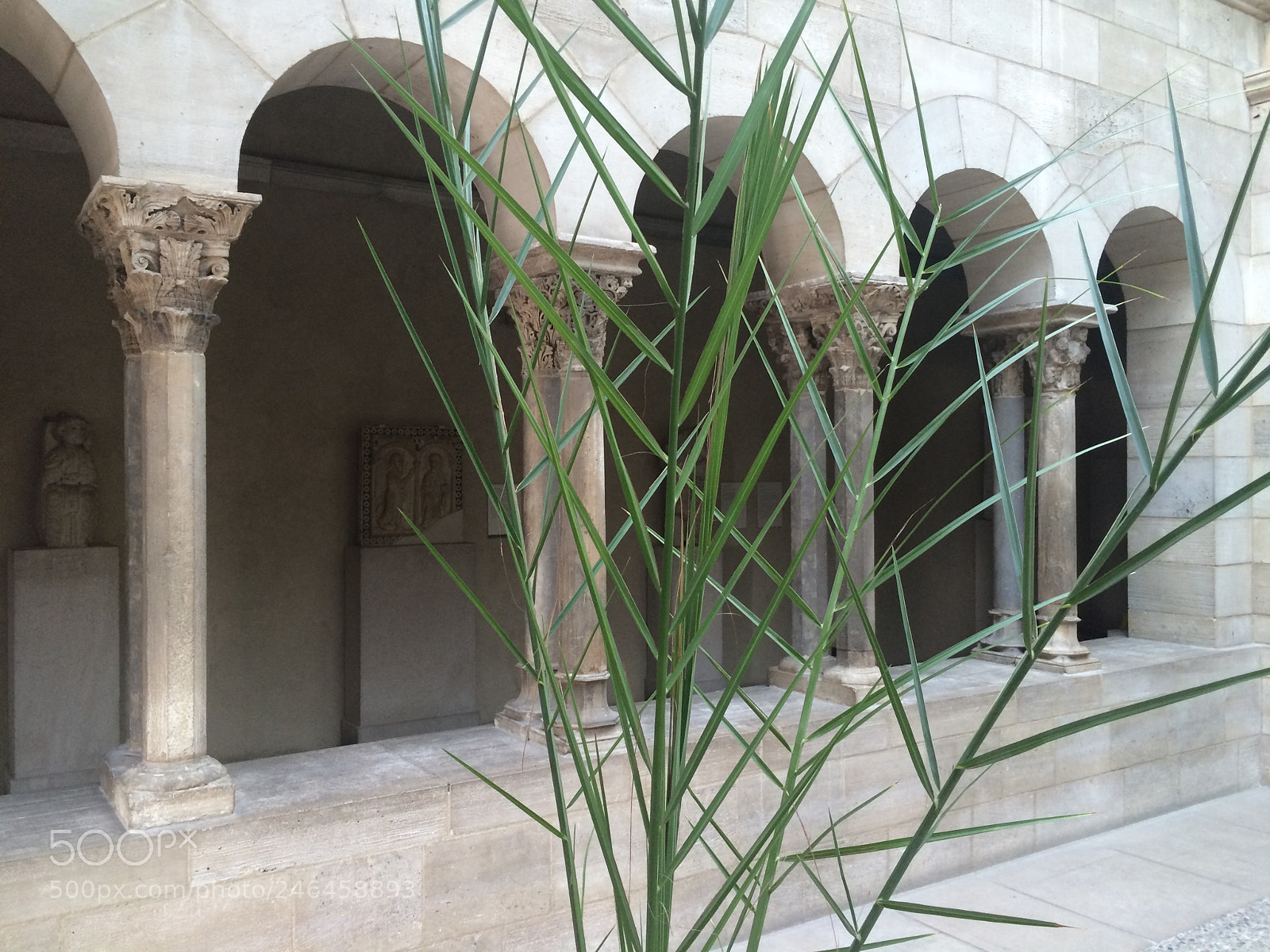 Apple iPhone 5s sample photo. Cloisters arches photography