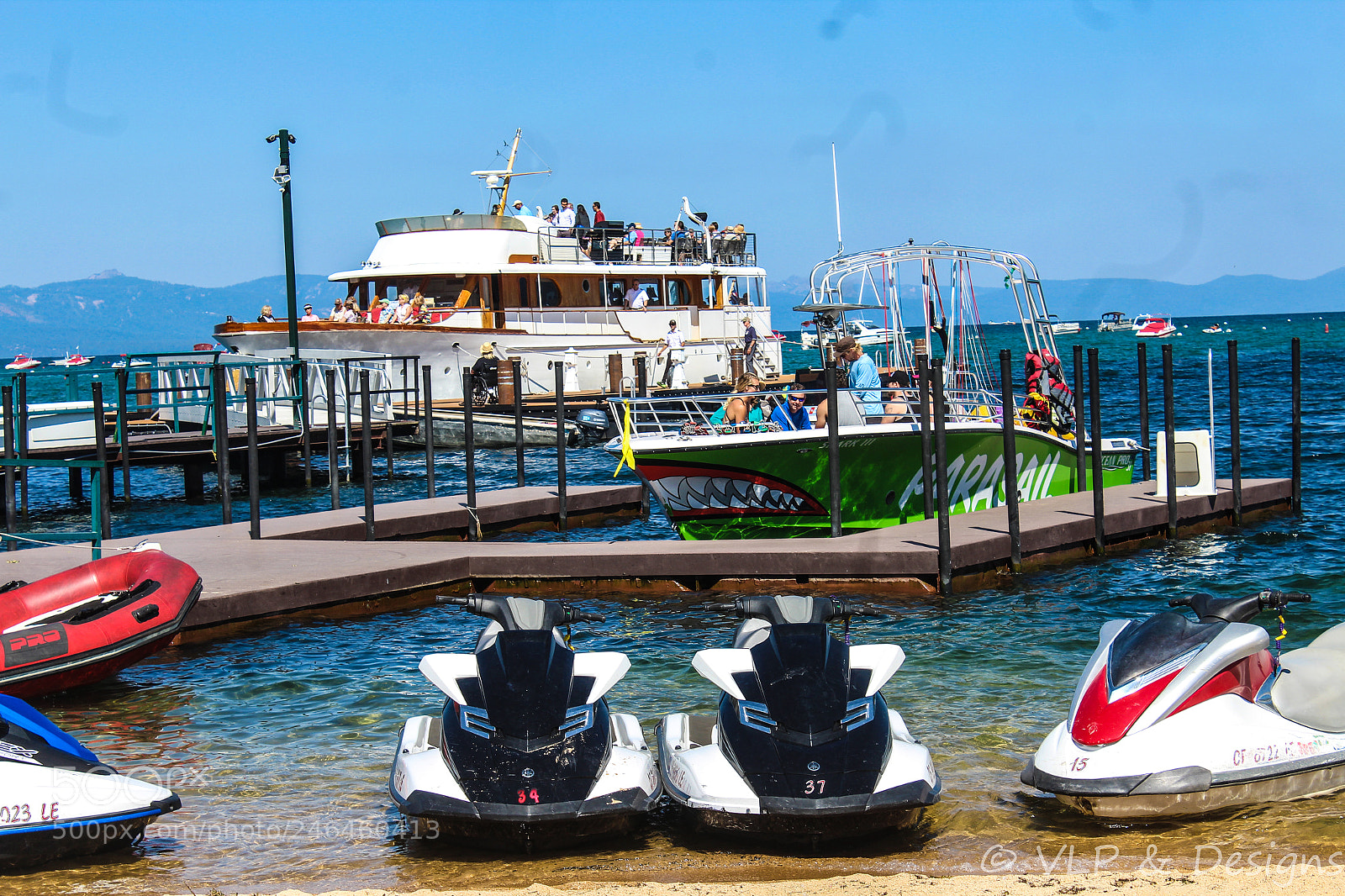 Canon EOS 1200D (EOS Rebel T5 / EOS Kiss X70 / EOS Hi) sample photo. Water transport photography