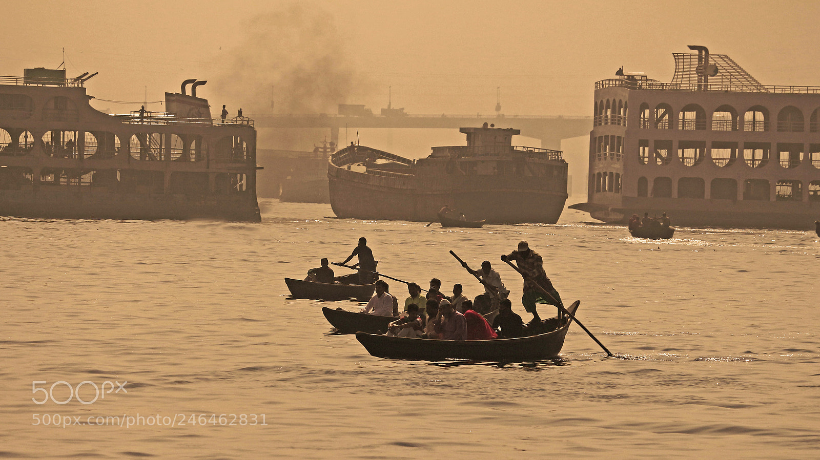 Canon EOS 700D (EOS Rebel T5i / EOS Kiss X7i) sample photo. The boatmen photography