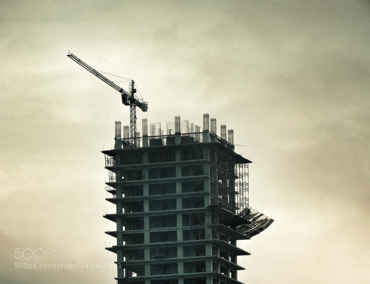 Nikon Coolpix P600 sample photo. Construccion photography