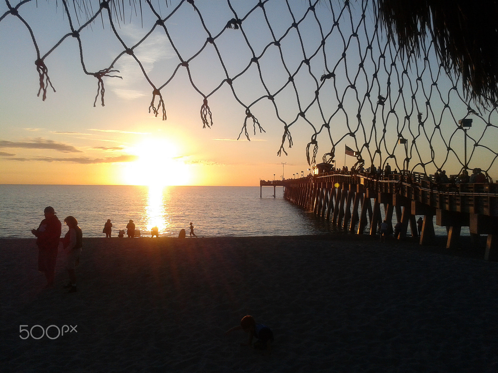 Samsung Galaxy S Stratosphere sample photo. Sunset near the sharky's pier photography