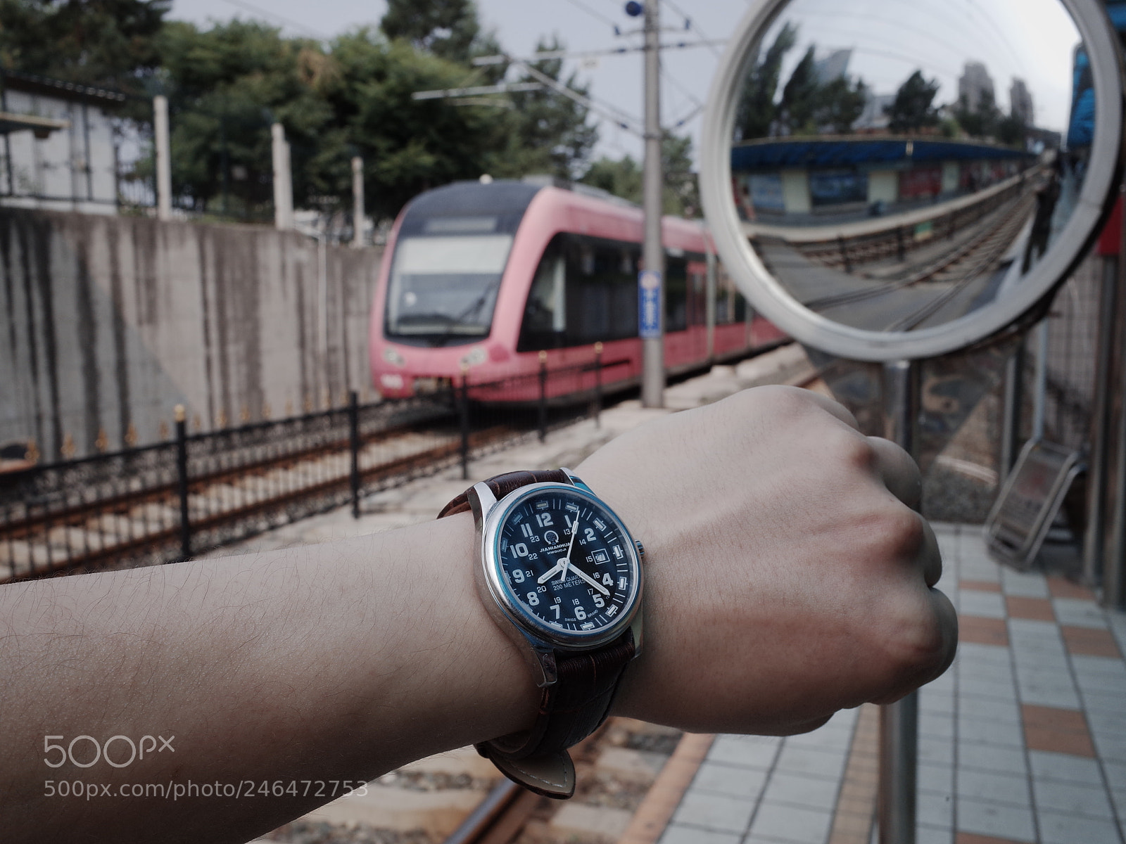 Ricoh GR II sample photo. On time photography