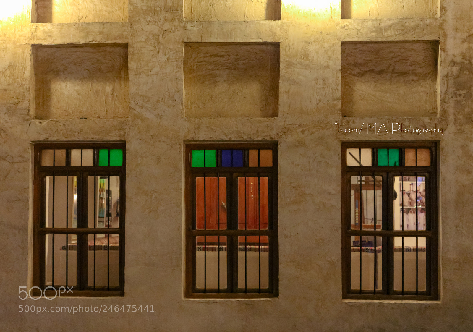 Canon EOS 700D (EOS Rebel T5i / EOS Kiss X7i) sample photo. Memories window photography