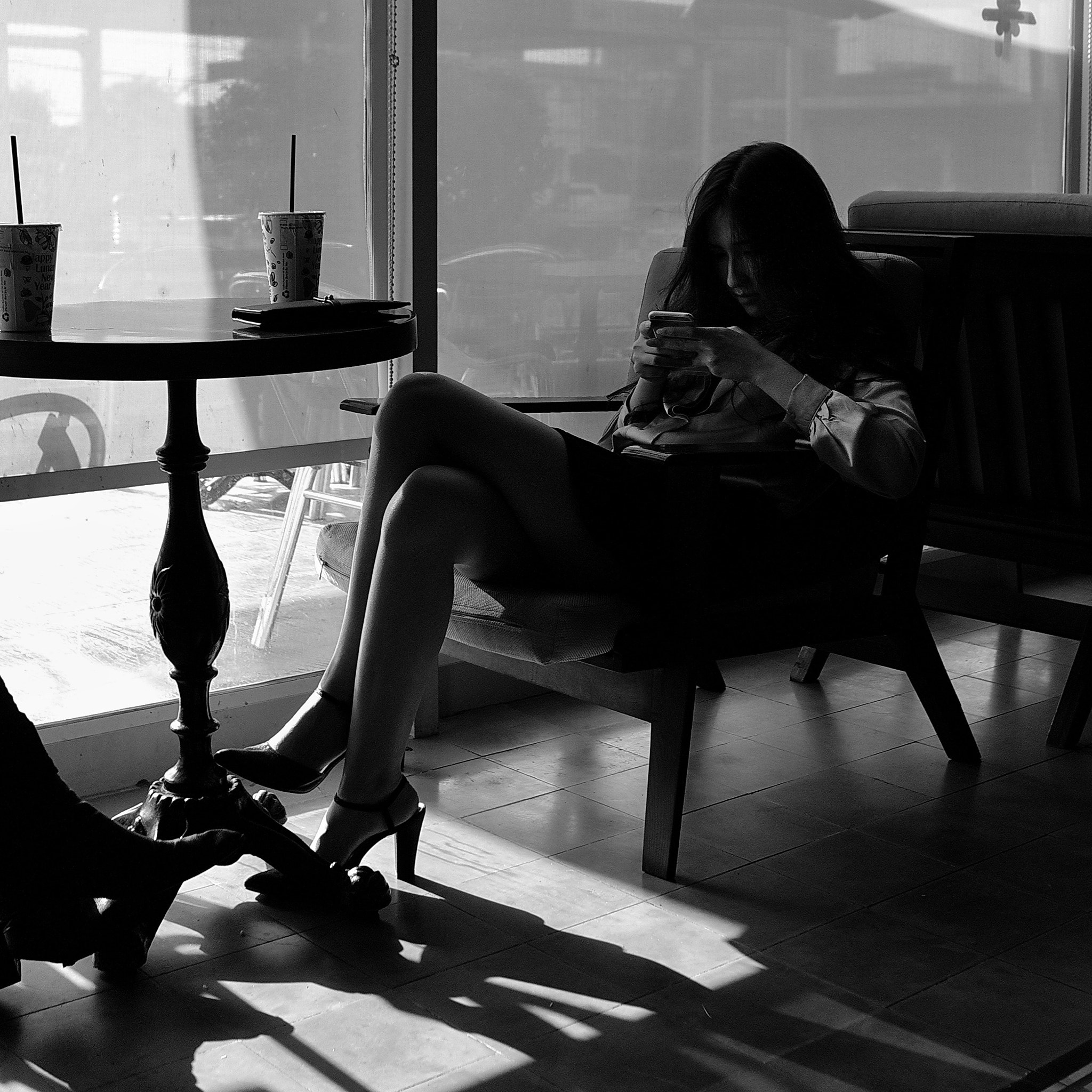 Leica X1 sample photo. Talking or texting ?! photography