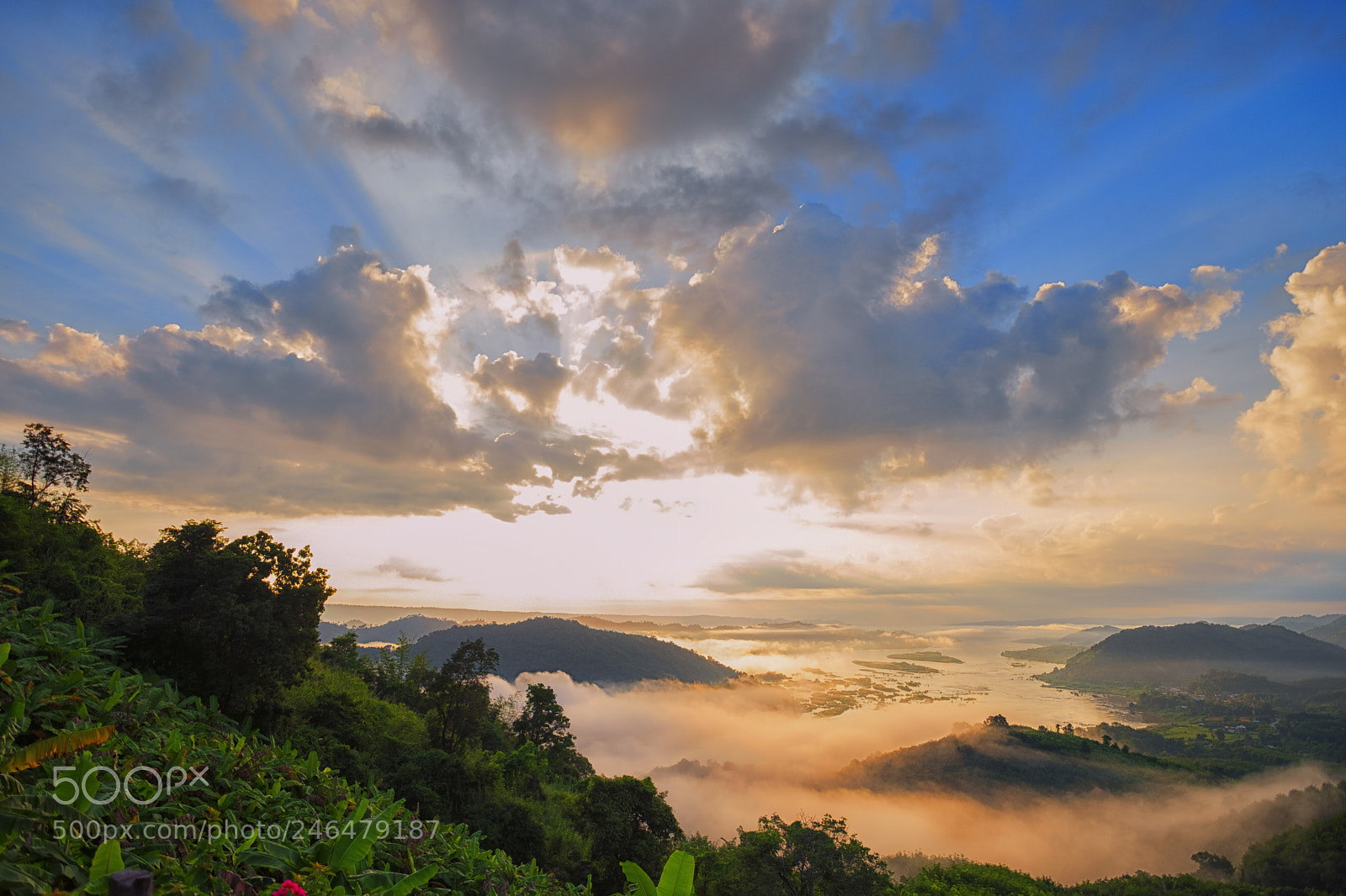 Fujifilm X-T2 sample photo. Beautiful view from mountain photography