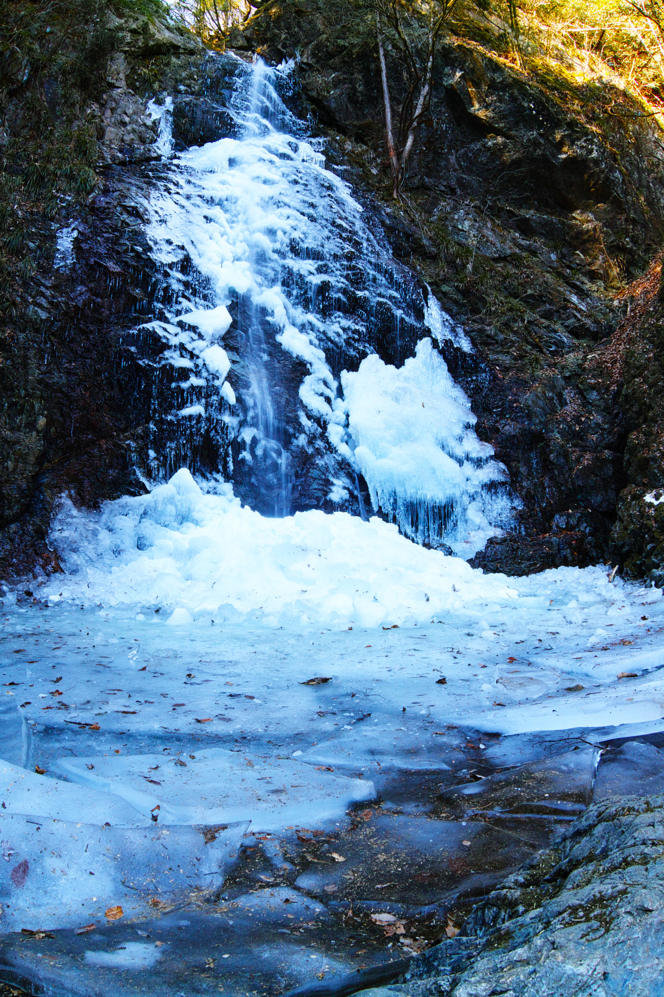 Sigma sd Quattro H sample photo. Hossawa ice fall photography