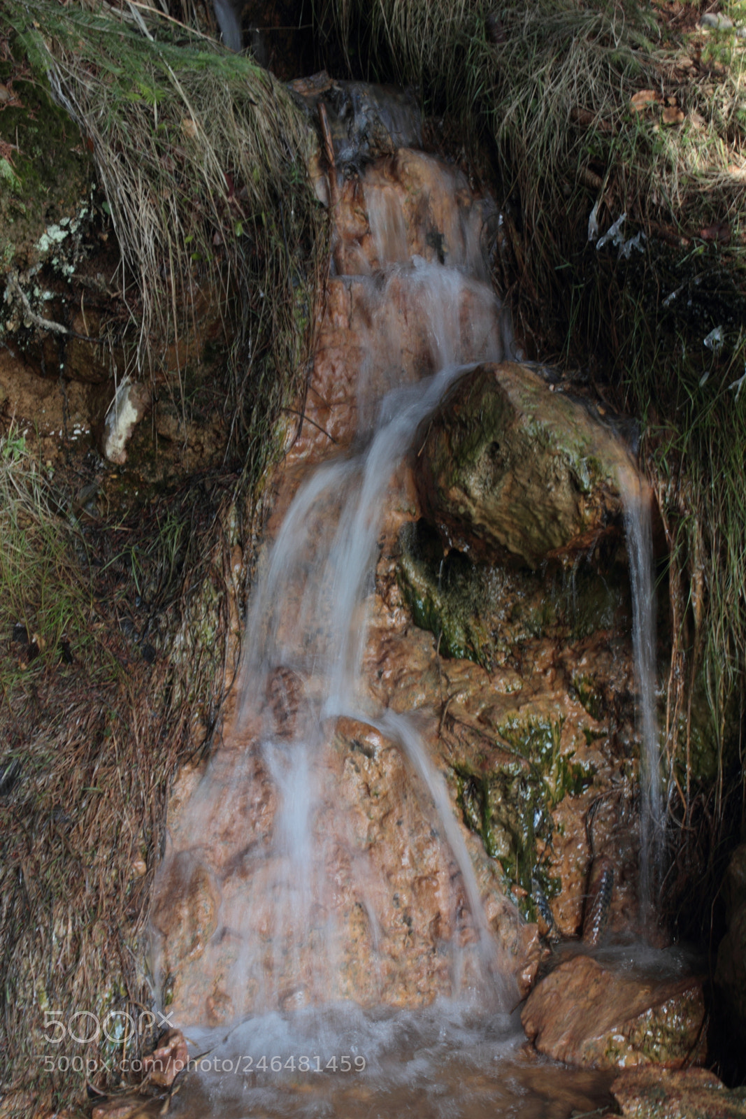 Canon EOS 600D (Rebel EOS T3i / EOS Kiss X5) sample photo. Little waterfall photography