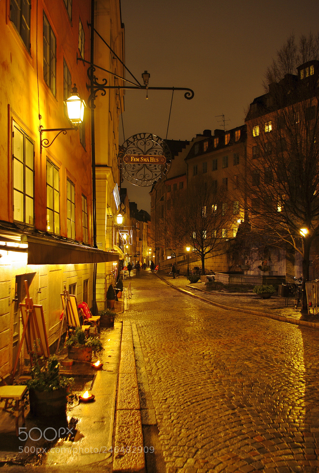 Pentax K20D sample photo. Stockholm night photography