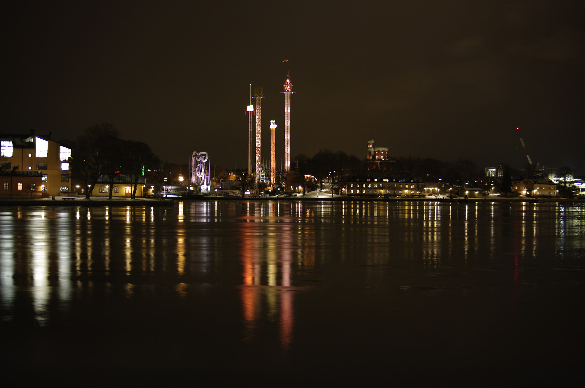 Pentax smc DA 50-200mm F4-5.6 ED WR sample photo. Stockholm night photography