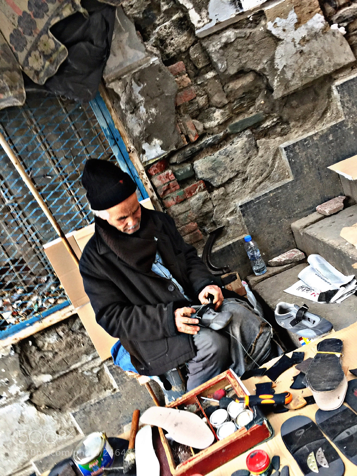 Apple iPhone 6 Plus sample photo. Shoemaker photography