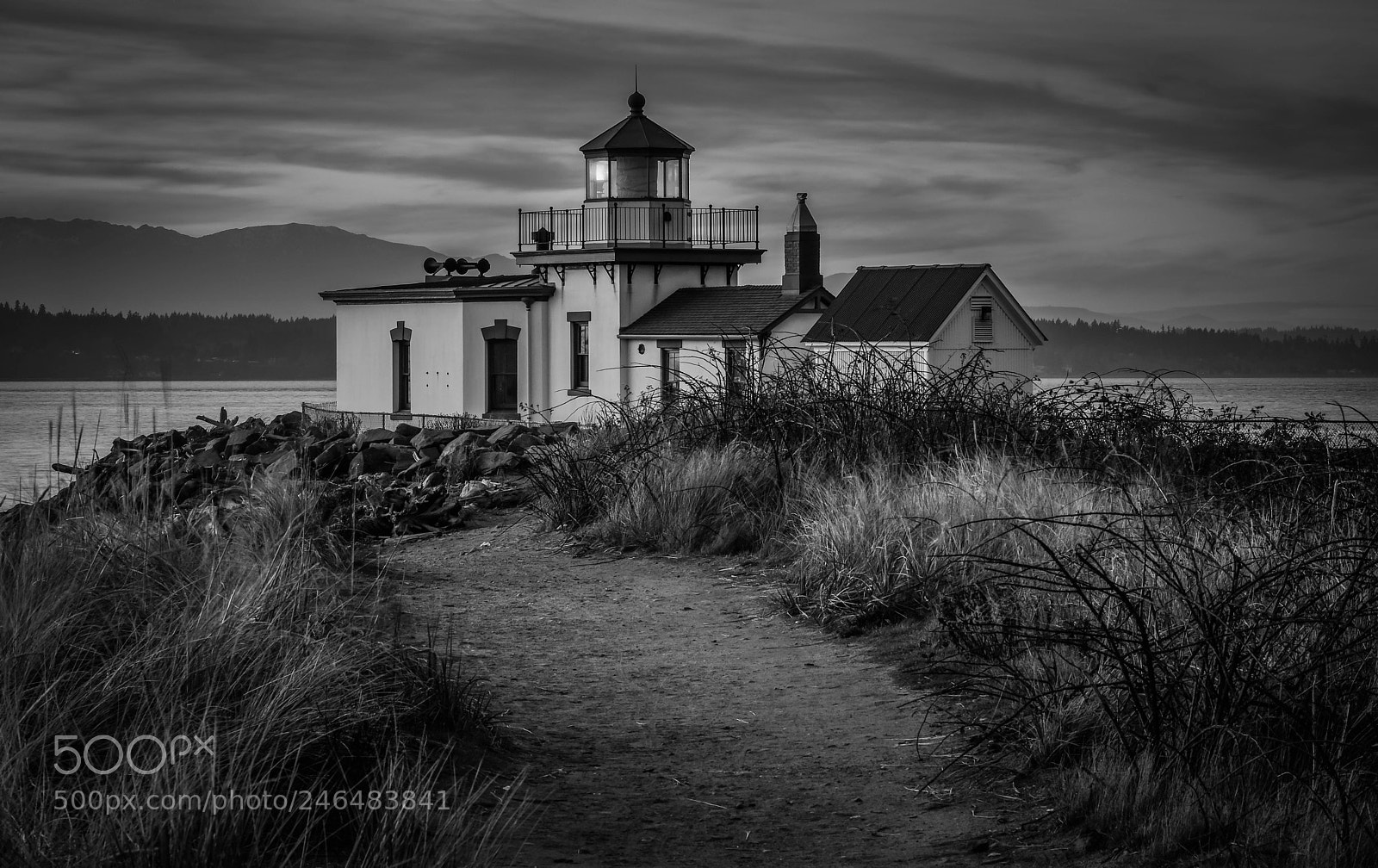 Fujifilm X-T2 sample photo. Path to the lighthouse photography