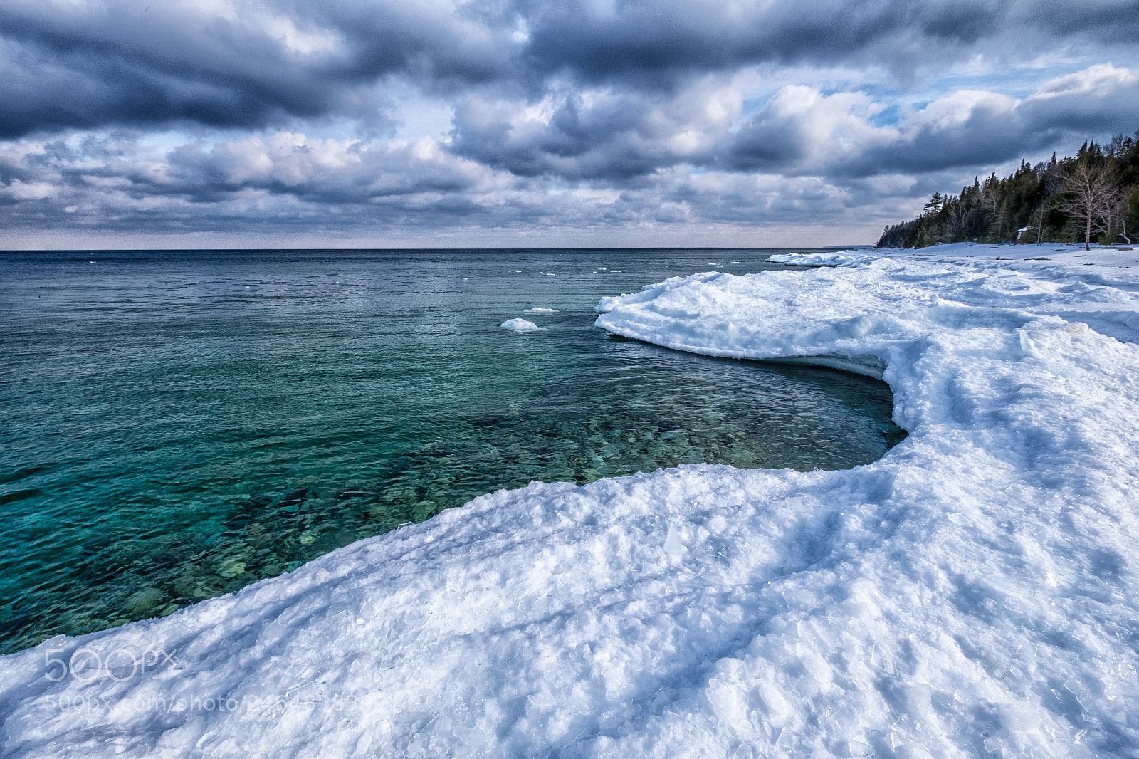 Fujifilm X-T1 sample photo. Icy beach georgian bay photography