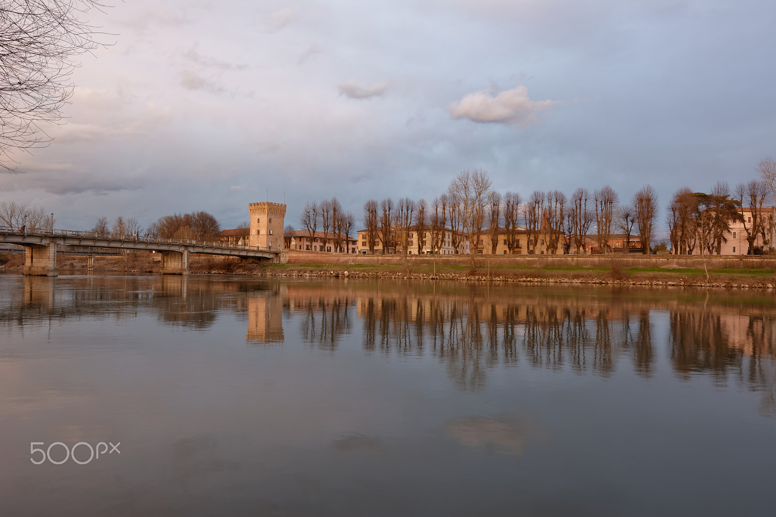 Nikon AF-S Nikkor 14-24mm F2.8G ED sample photo. Pizzighettone at sunset photography