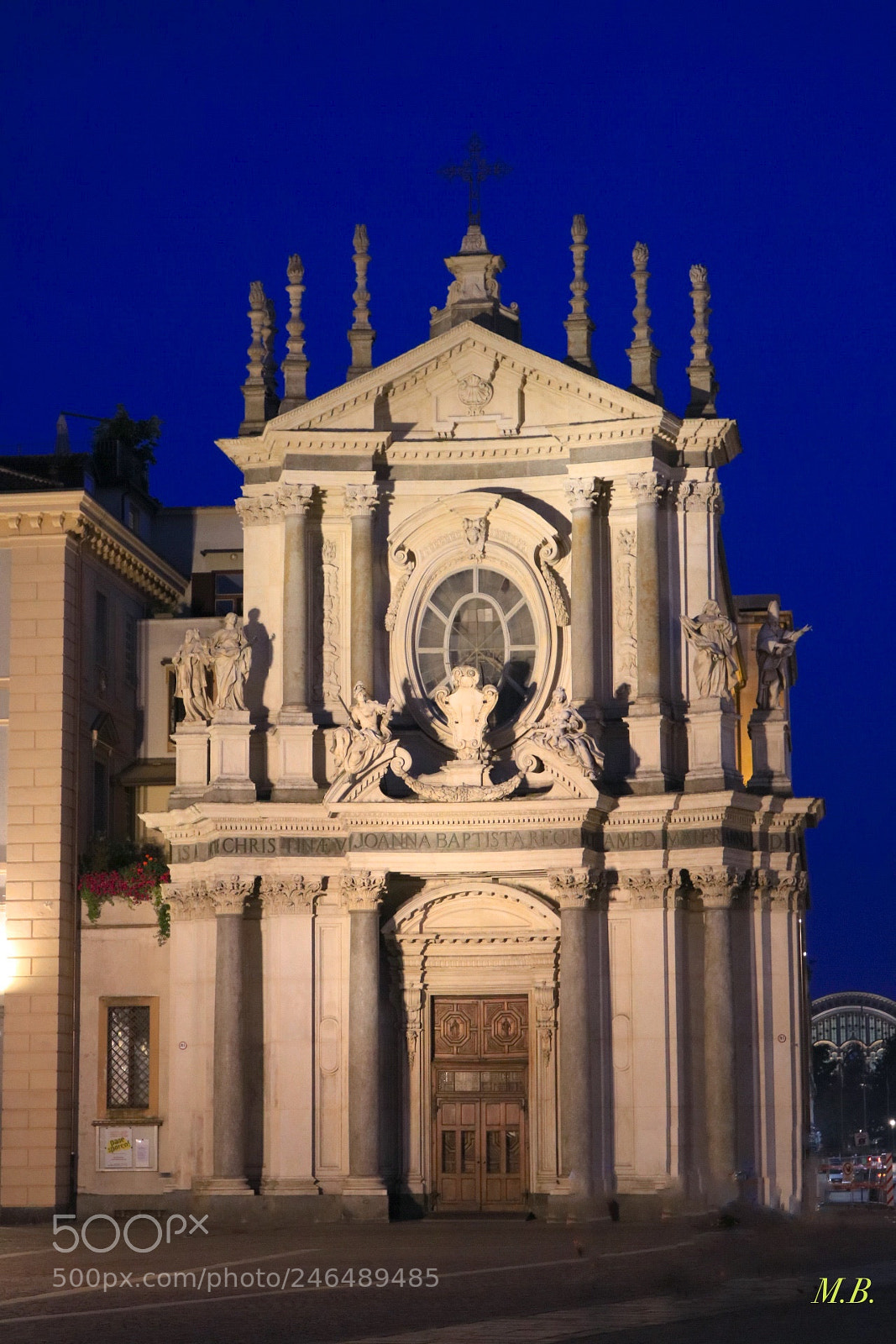 Canon EOS 750D (EOS Rebel T6i / EOS Kiss X8i) sample photo. Chiesa piazza san carlo photography