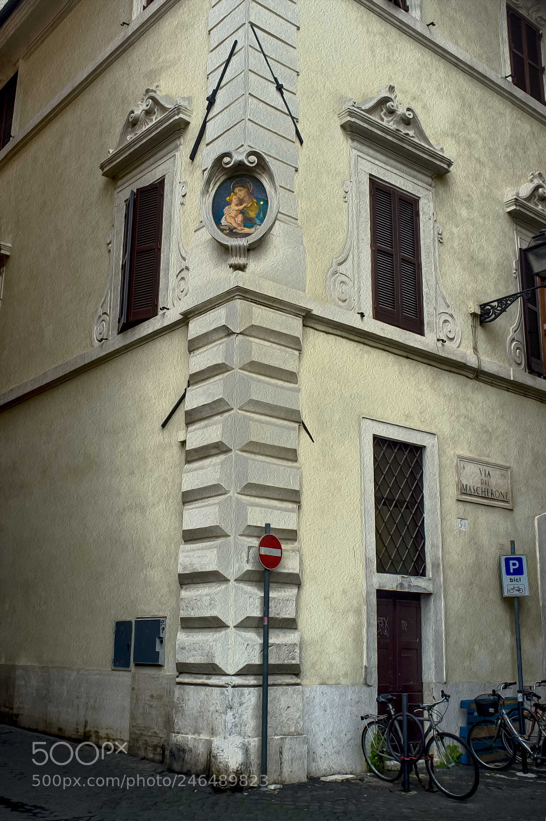 Fujifilm FinePix X100 sample photo. Corner roma photography