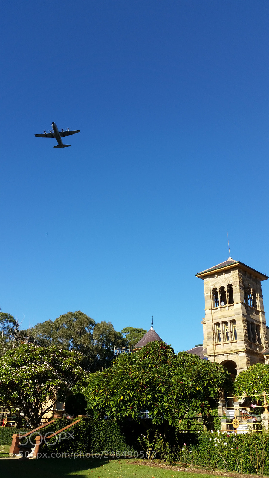Samsung Galaxy S5 sample photo. History and fly-overs photography