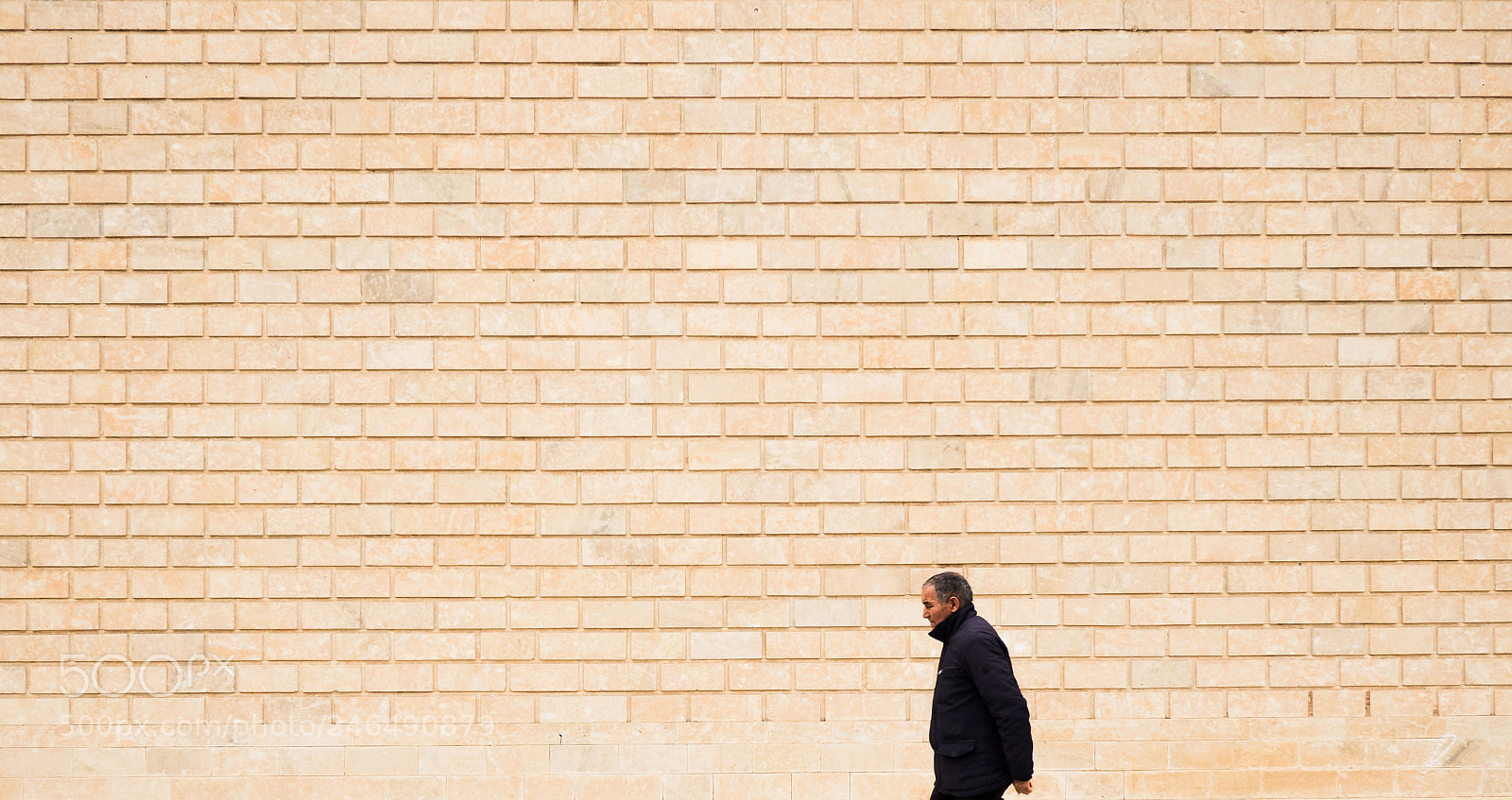 Olympus OM-D E-M1 sample photo. Minimal walk photography