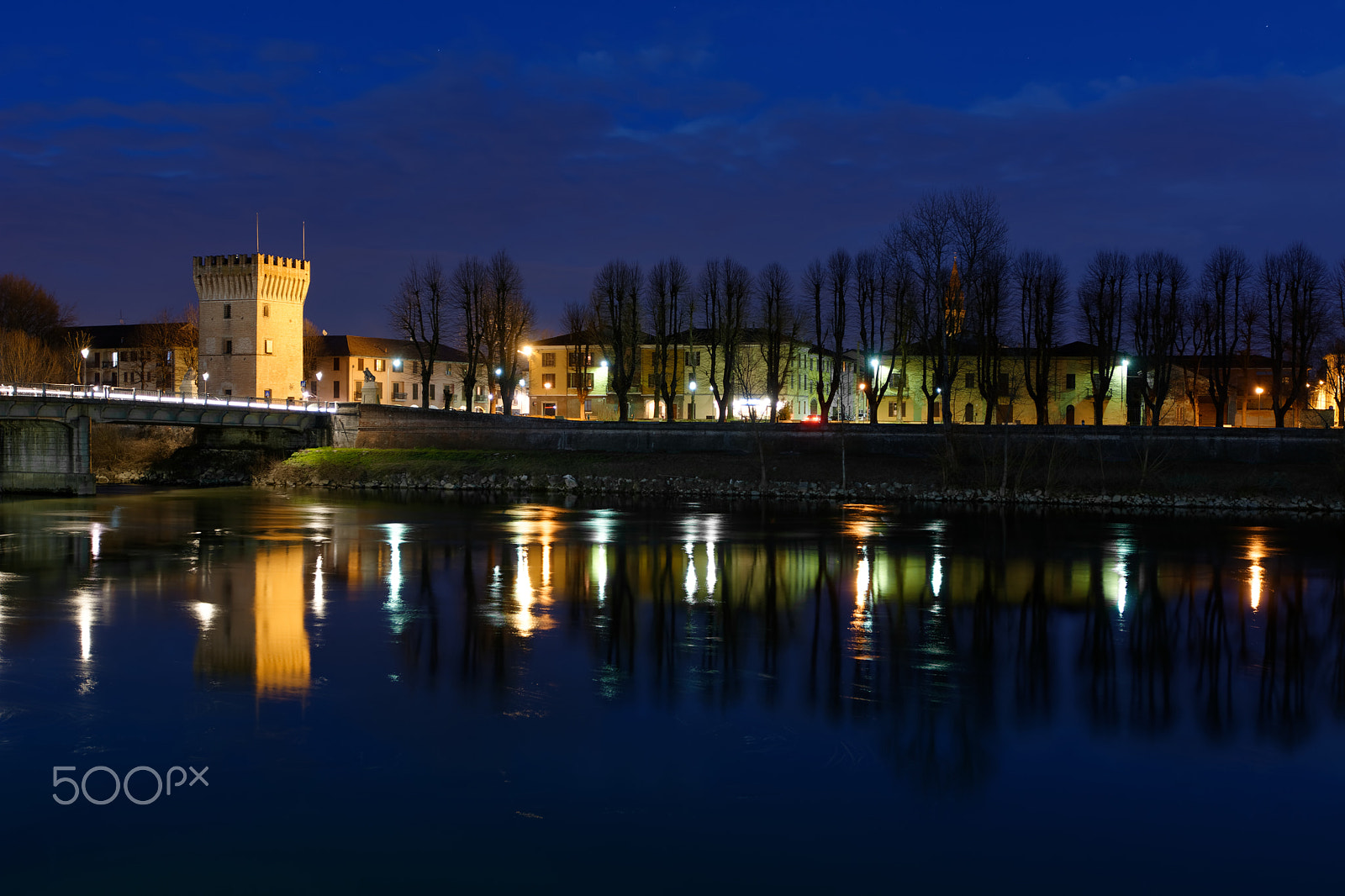 Nikon D7100 + Nikon AF-S Nikkor 14-24mm F2.8G ED sample photo. Blue sky photography