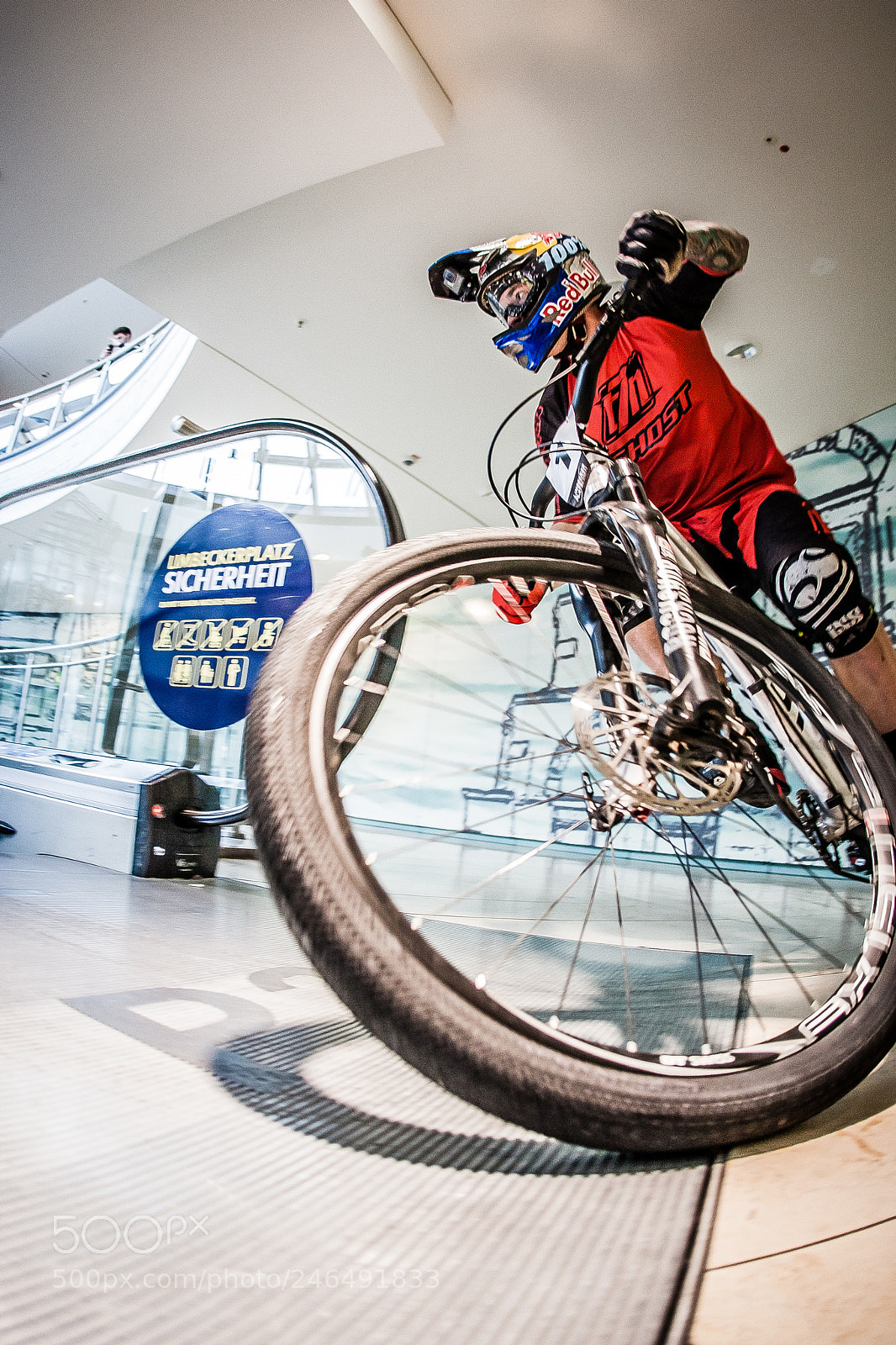 Canon EOS-1D Mark III sample photo. Tomas slavik downmall essen 2018 photography
