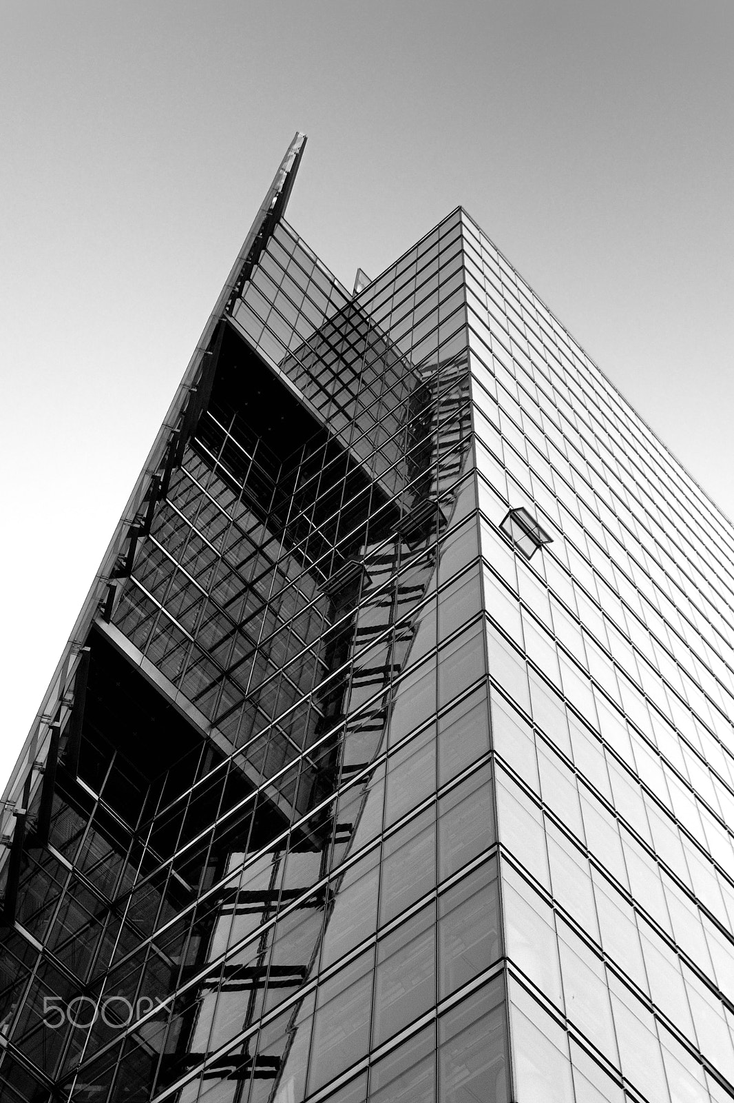 Sigma 18-50mm F2.8 EX DC Macro sample photo. Berliner hochhaus | berlin skyscraper photography