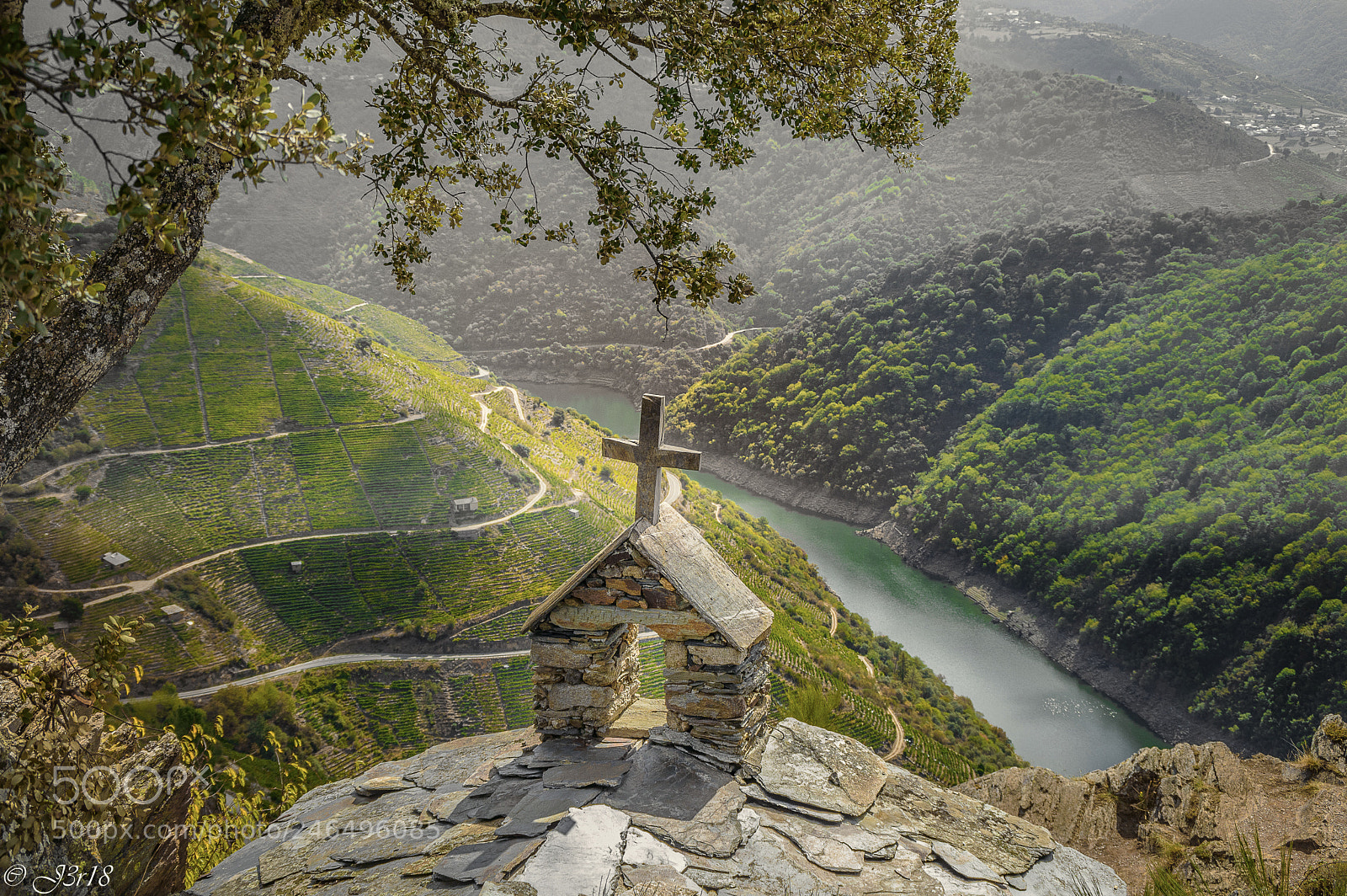 Nikon D3200 sample photo. Heroic viticulture. ribeira sacra photography
