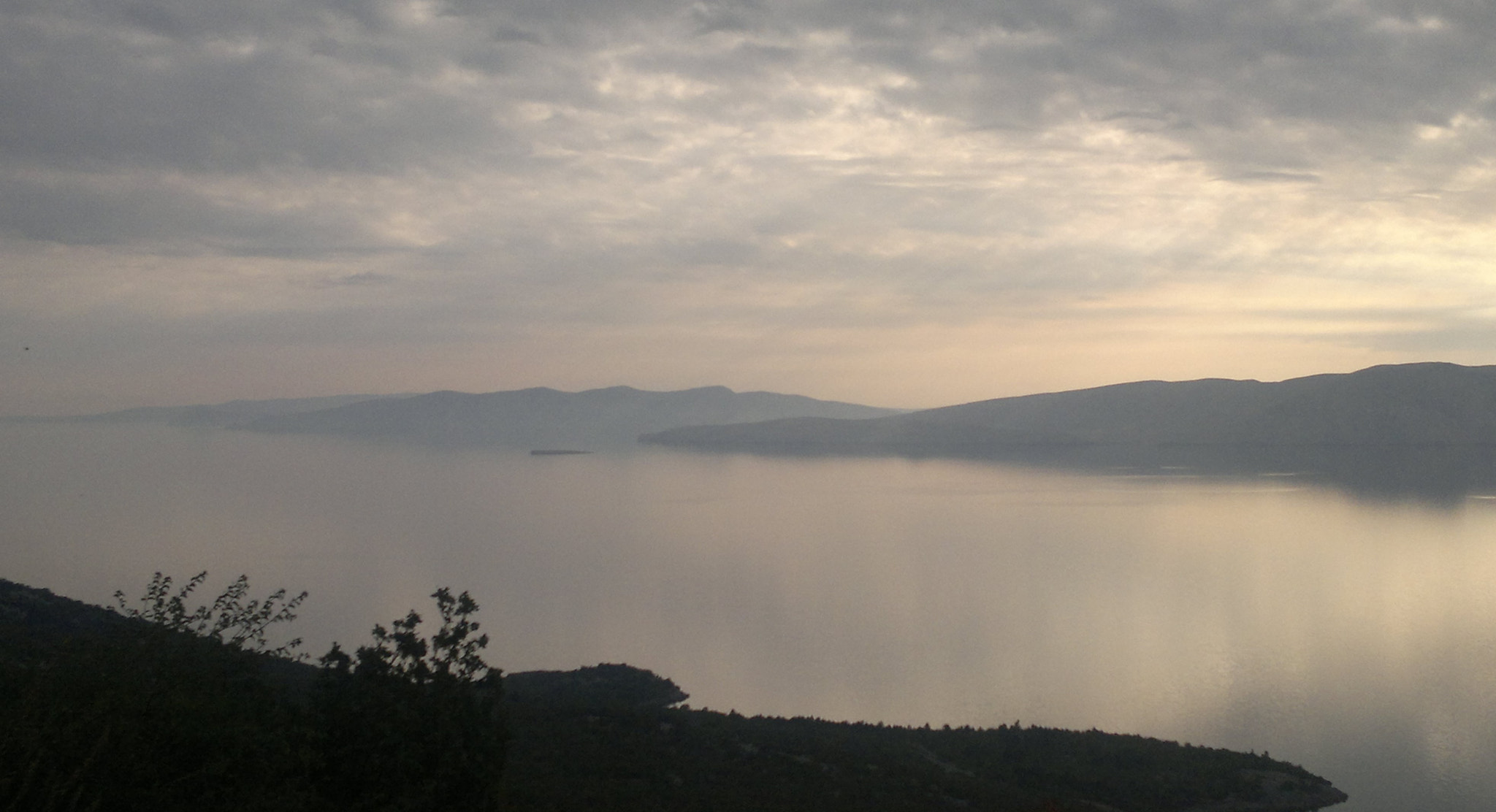 Nokia N8-00 sample photo. Sea & sky photography