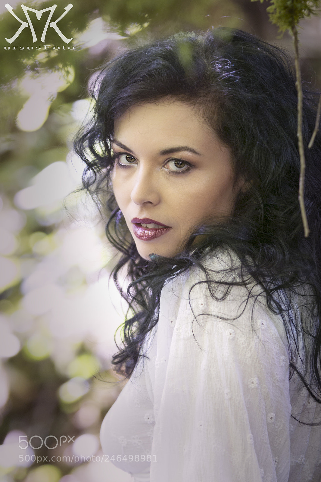 Canon EOS-1D Mark IV sample photo. Expressive portrait photography