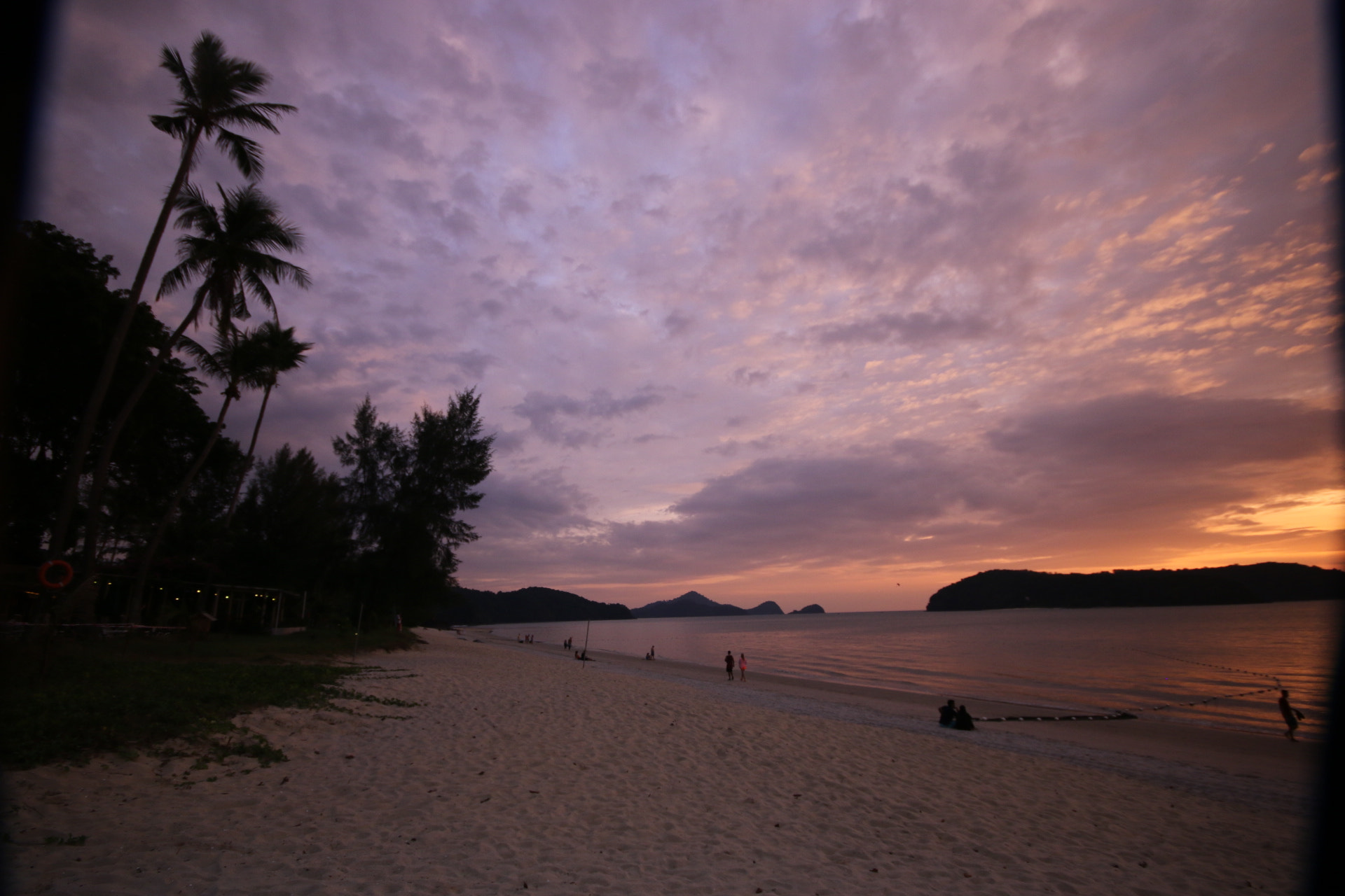 Sigma 10-20mm F4-5.6 EX DC HSM sample photo. Fire in the sky photography