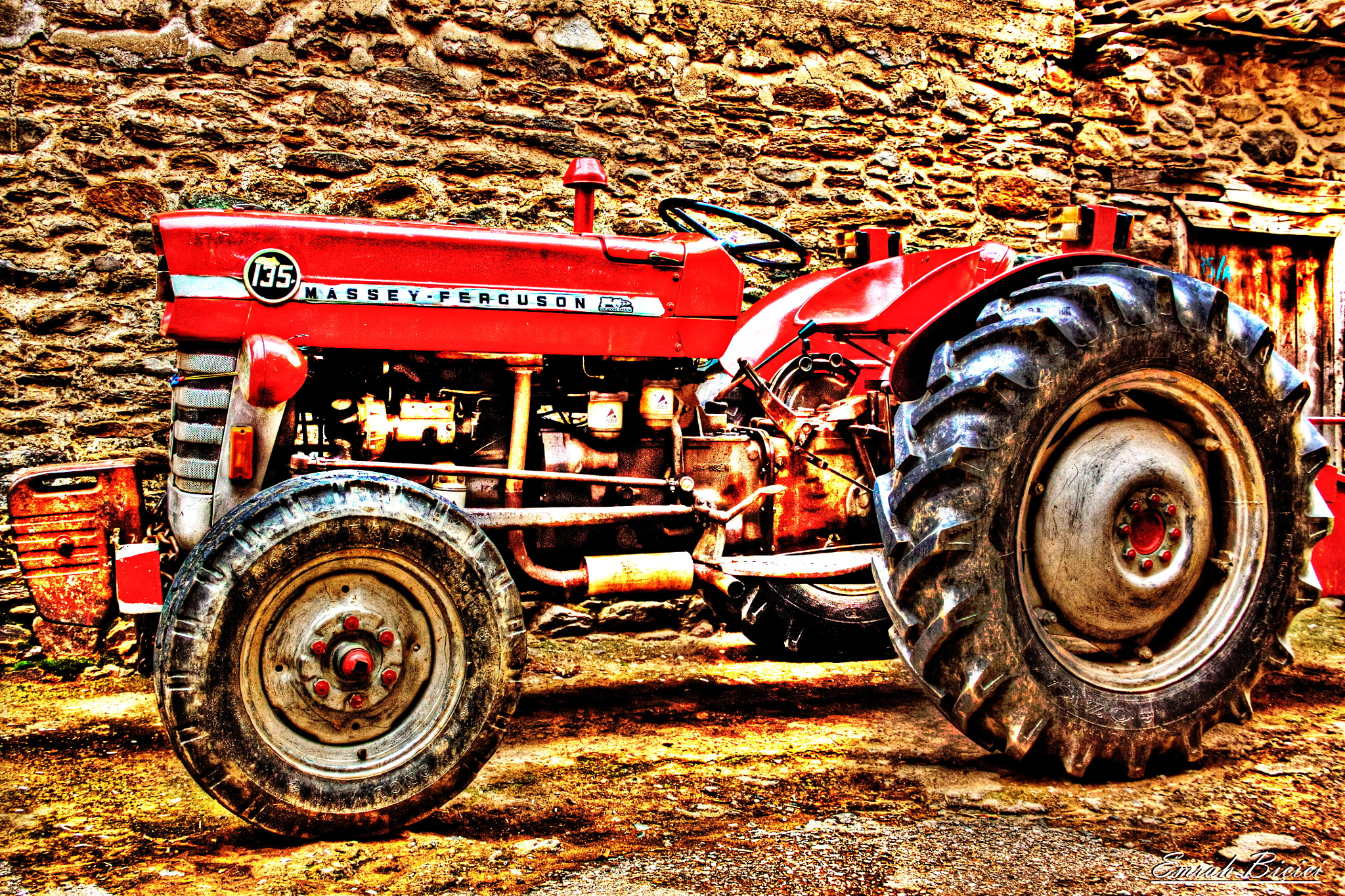 Canon EF-S 18-55mm F3.5-5.6 II sample photo. Tractor photography