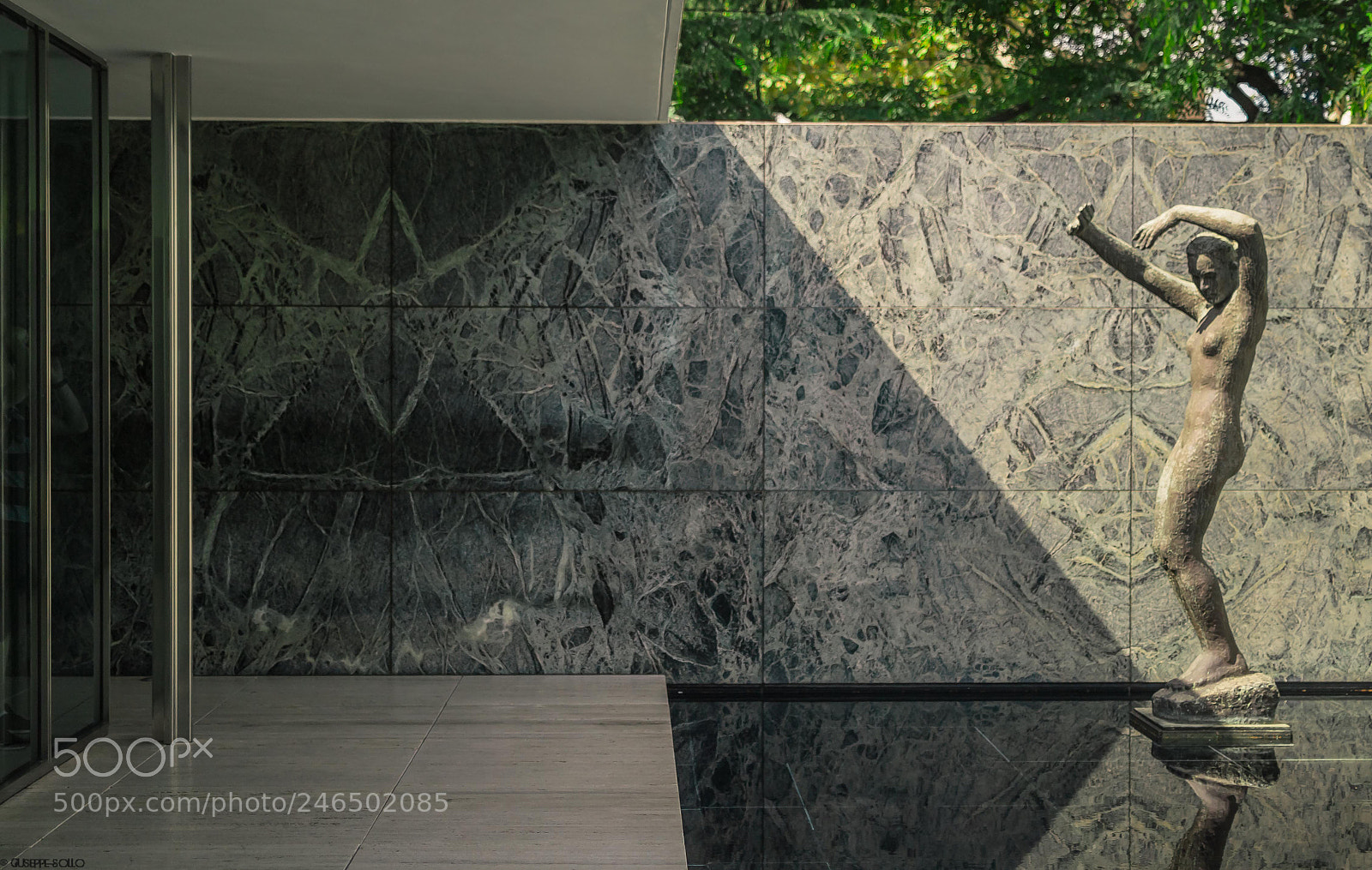 Nikon D3100 sample photo. Barcelona pavilion - mvdr photography