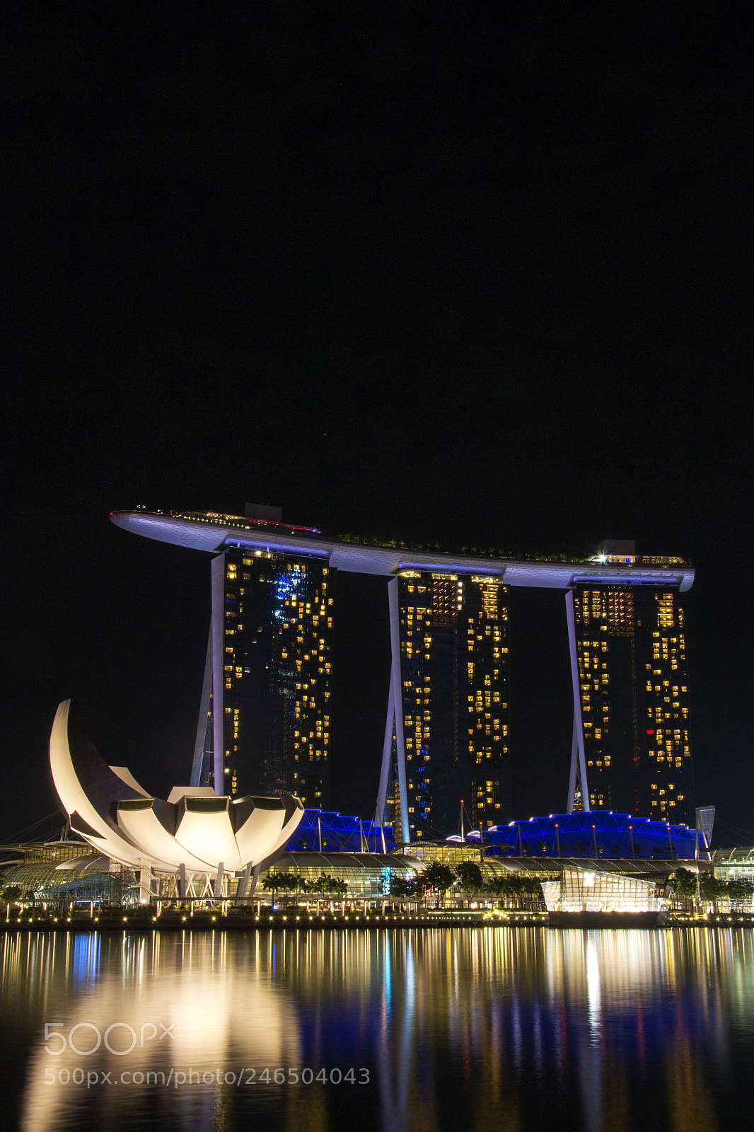Nikon D3100 sample photo. Marina bay sands photography