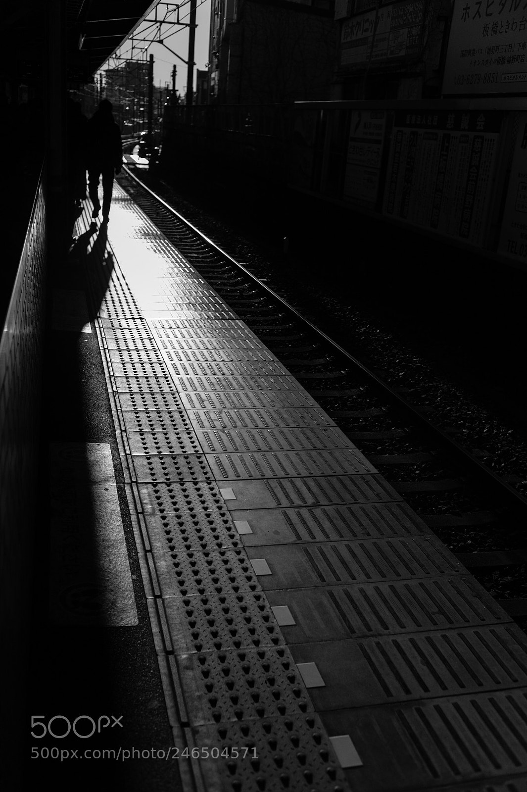 Leica M9 sample photo. Platform photography