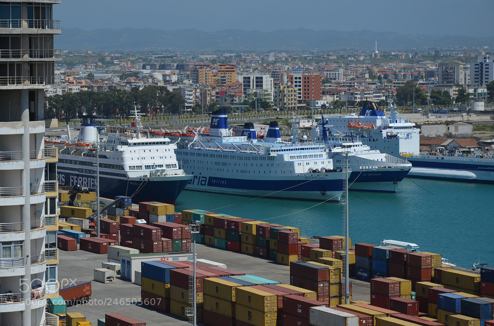Nikon D5100 sample photo. Port photography