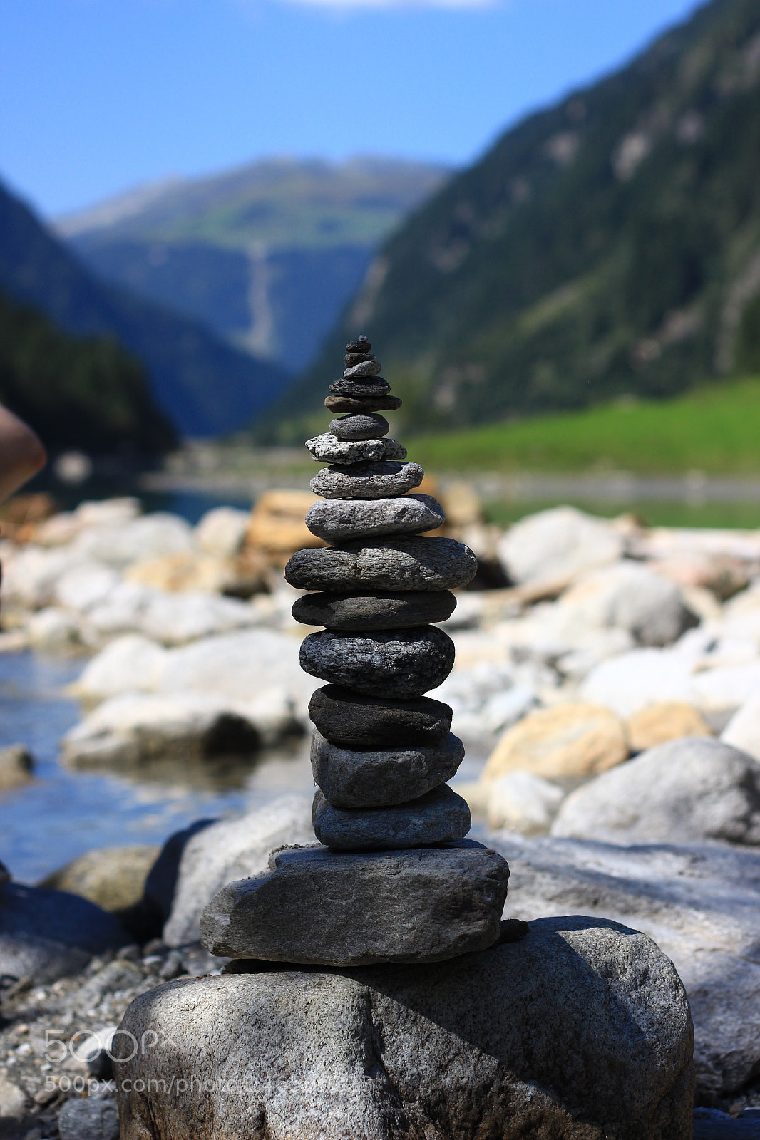 Canon EOS 600D (Rebel EOS T3i / EOS Kiss X5) sample photo. Stone balance photography