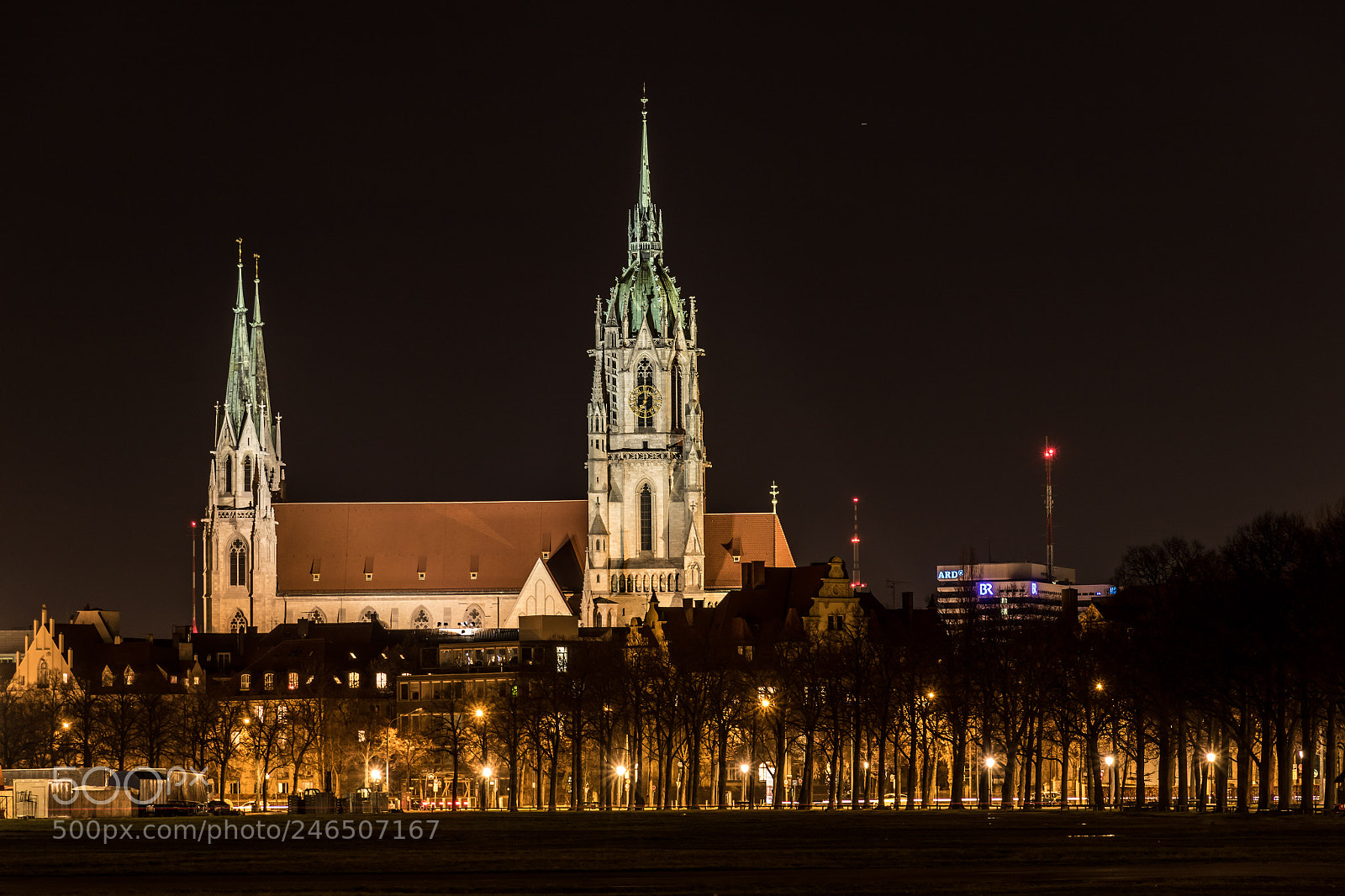 Canon EOS 7D Mark II sample photo. St. paul münchen photography