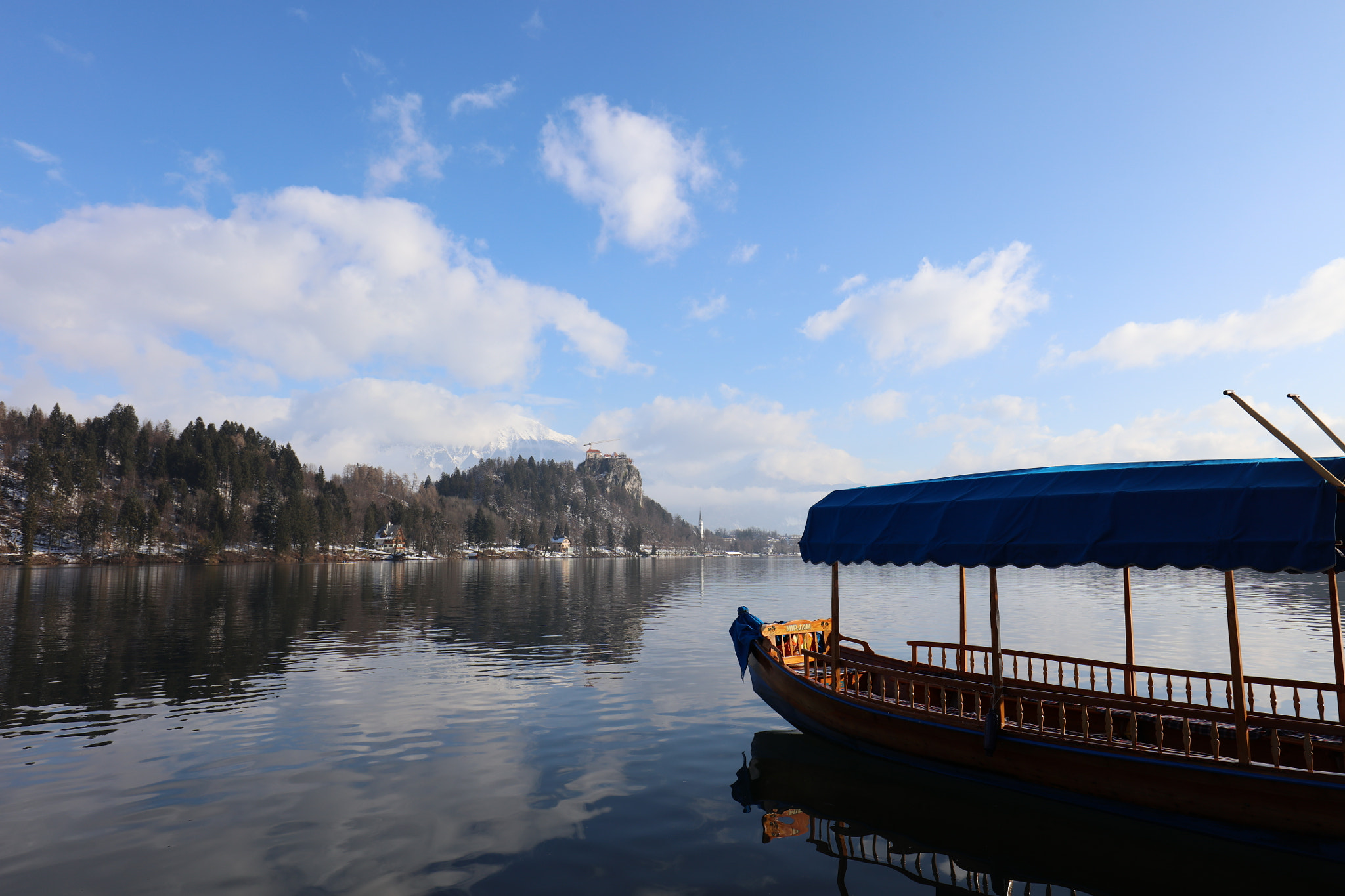 Canon EF 16-35mm F4L IS USM sample photo. Lake bled photography