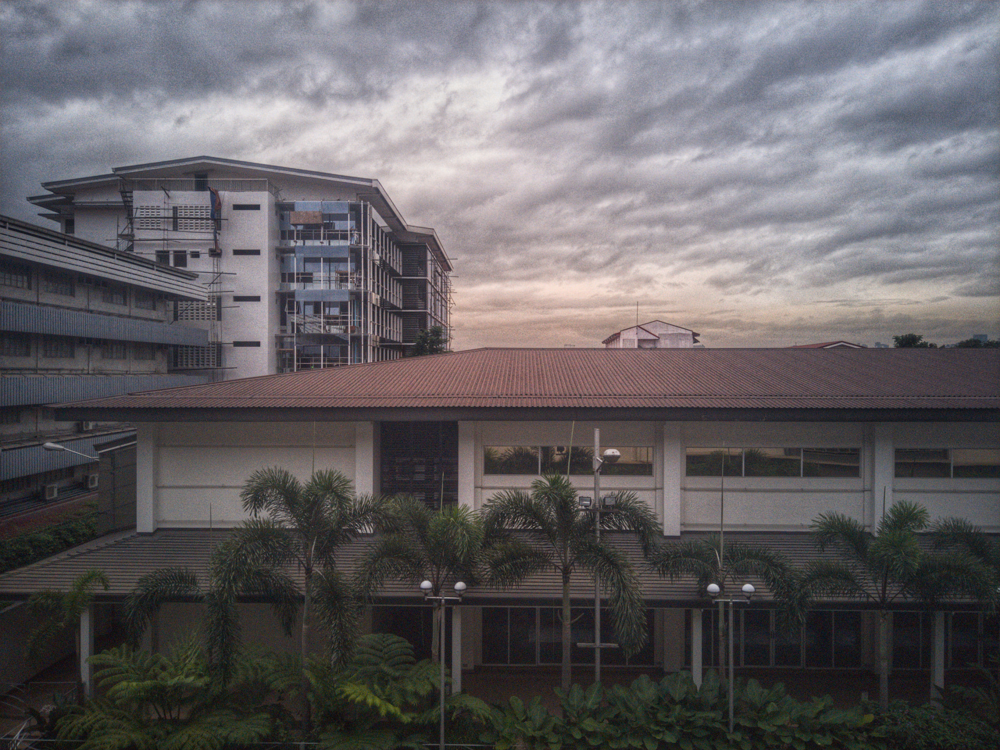 ASUS ZenFone 4 Selfie Pro (ZD552KL) sample photo. View from the classroom window photography
