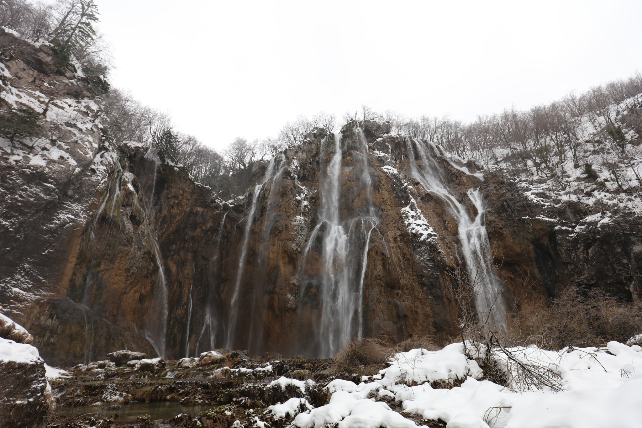 Canon EF 16-35mm F4L IS USM sample photo. Plitvicka photography