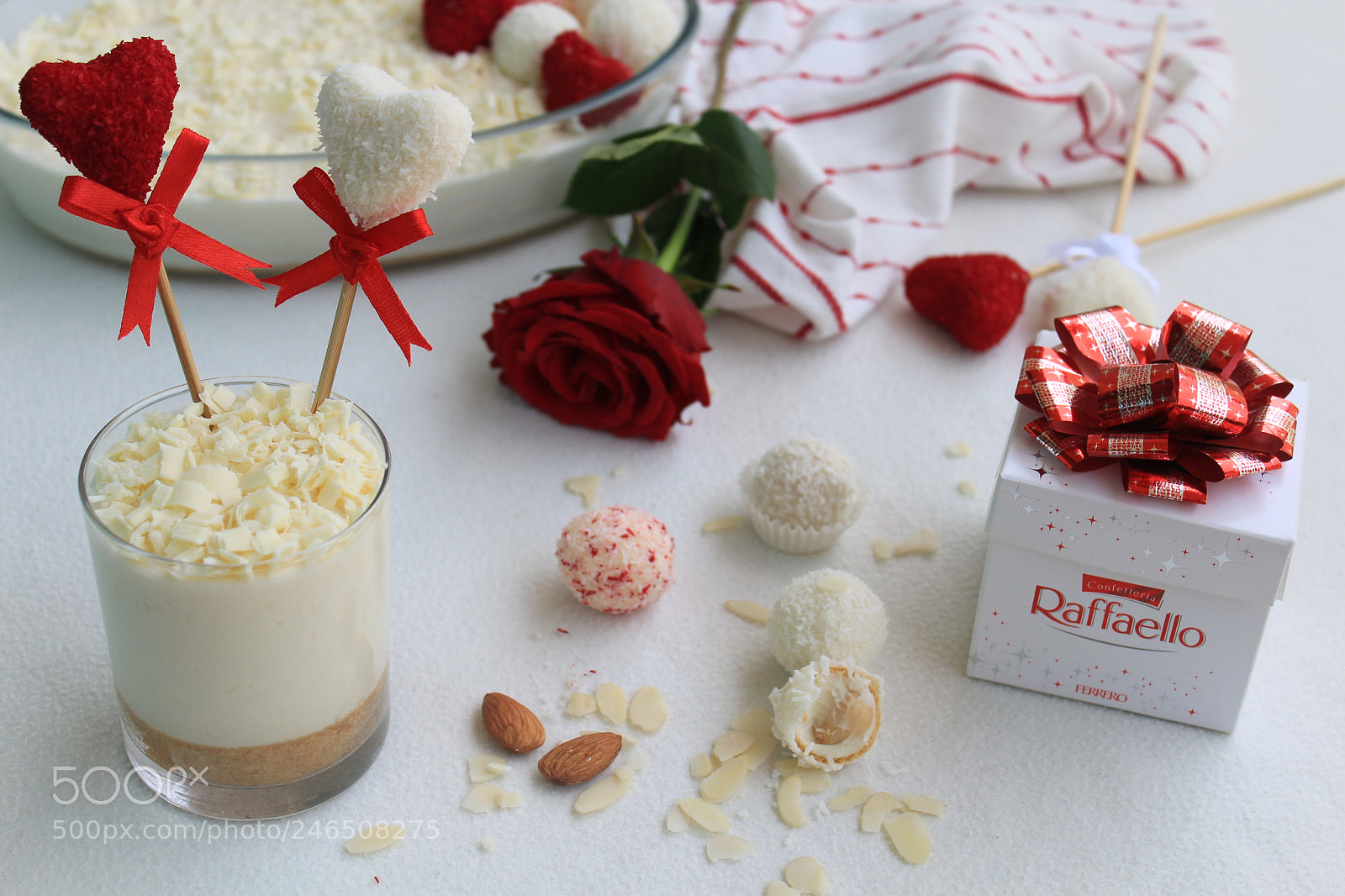 Canon EOS 600D (Rebel EOS T3i / EOS Kiss X5) sample photo. Raffeallo dessert photography