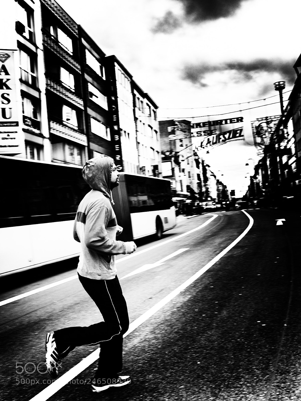 Olympus OM-D E-M5 sample photo. Grainy jogging photography