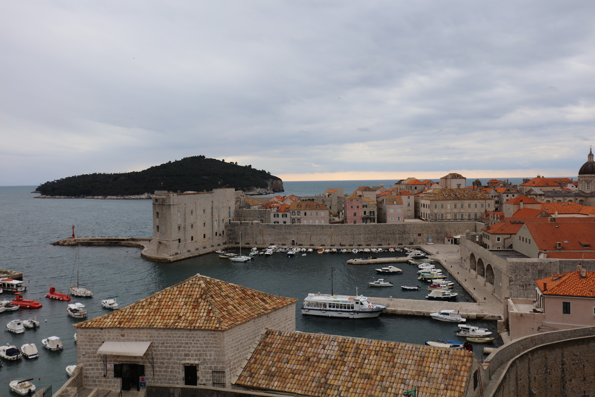 Canon EF 16-35mm F4L IS USM sample photo. Croatia photography